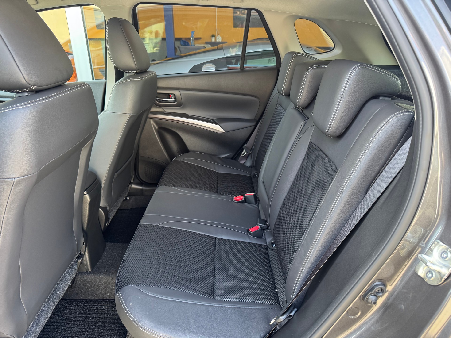 SUZUKI S-Cross 1.4 16V Compact Top MHD 4WD Automatic-image-10