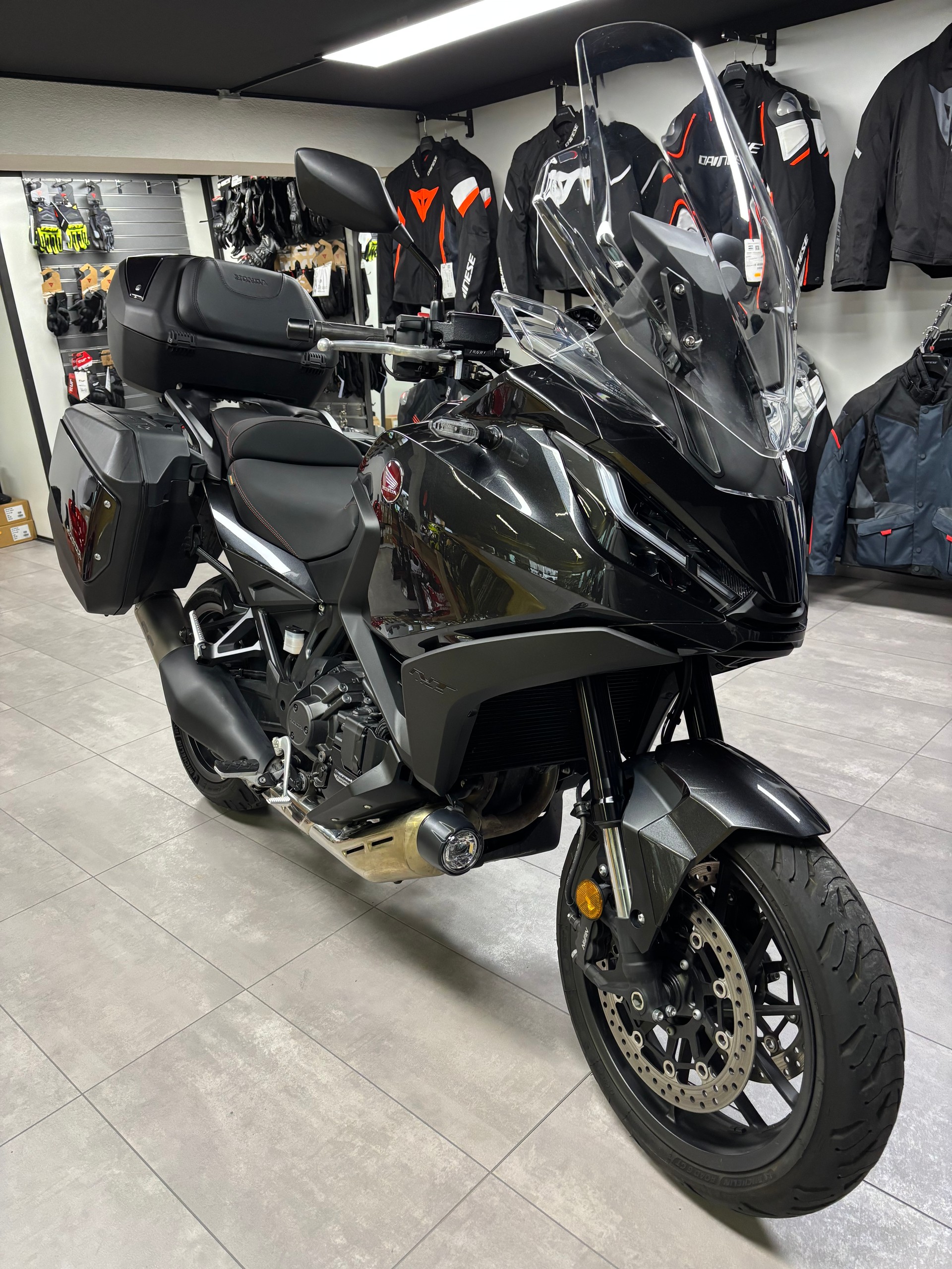 HONDA NT 1100 DCT-image-2