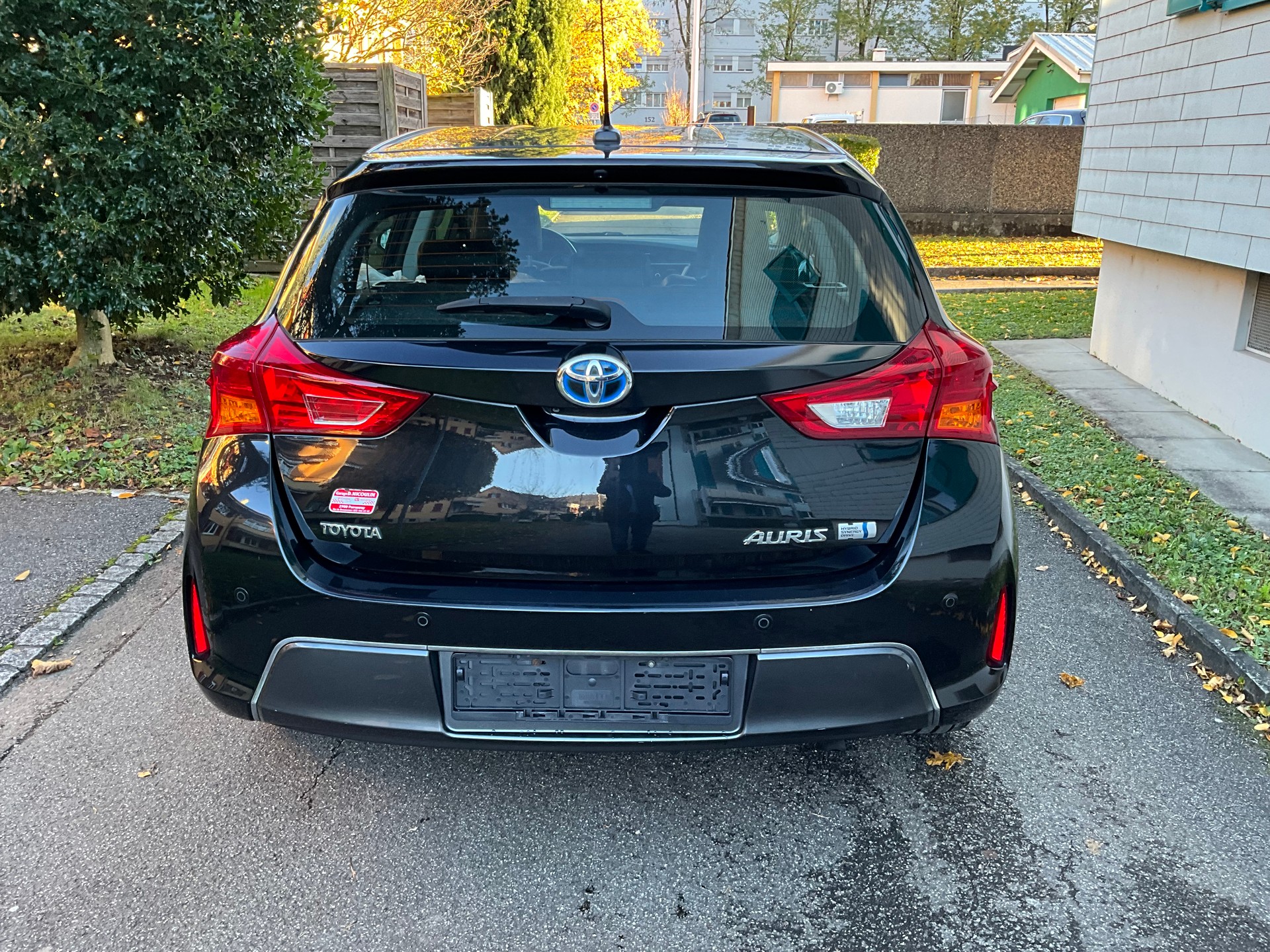TOYOTA Auris 1.8 16V HSD Linea Sol-image-3