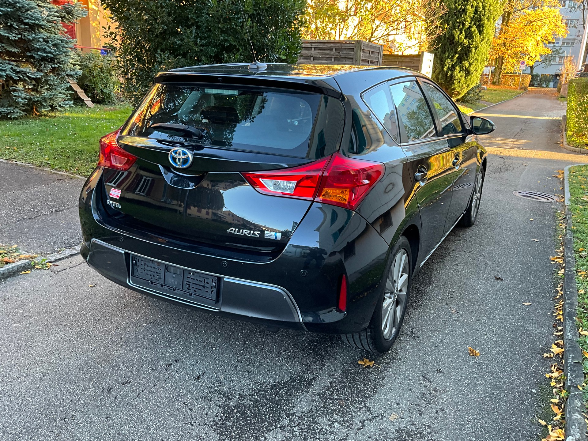 TOYOTA Auris 1.8 16V HSD Linea Sol-image-4