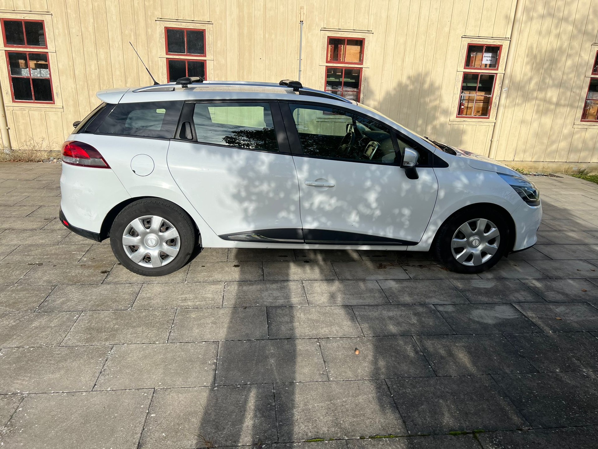 RENAULT Clio 1.5 dCi Expression-image-3