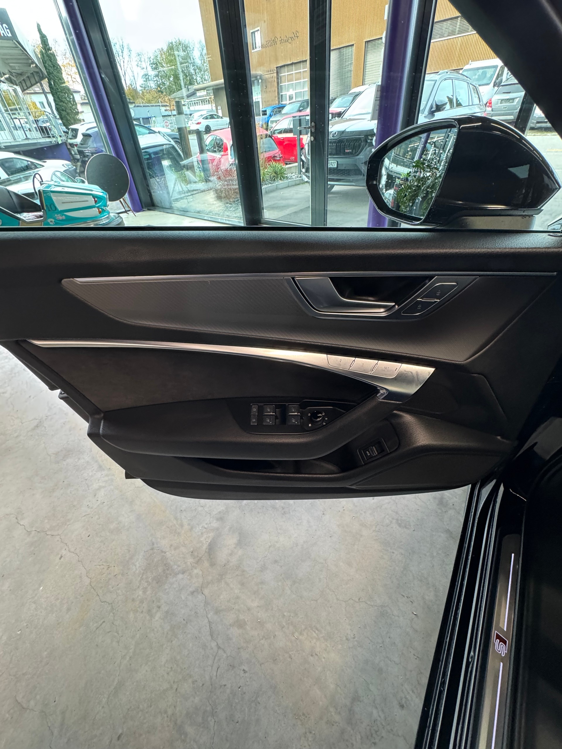 AUDI A6 Avant 50 TDI Sport quattro tiptronic-image-9