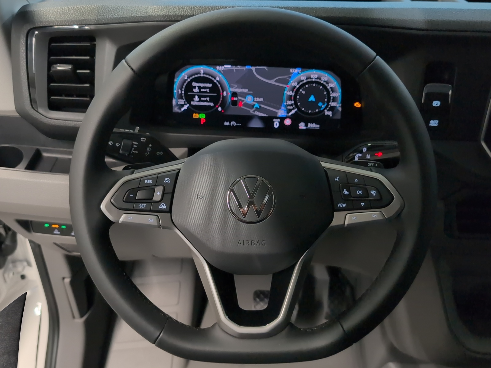 VW Crafter 35 2.0 BiTDI L3 4Motion A-image-11