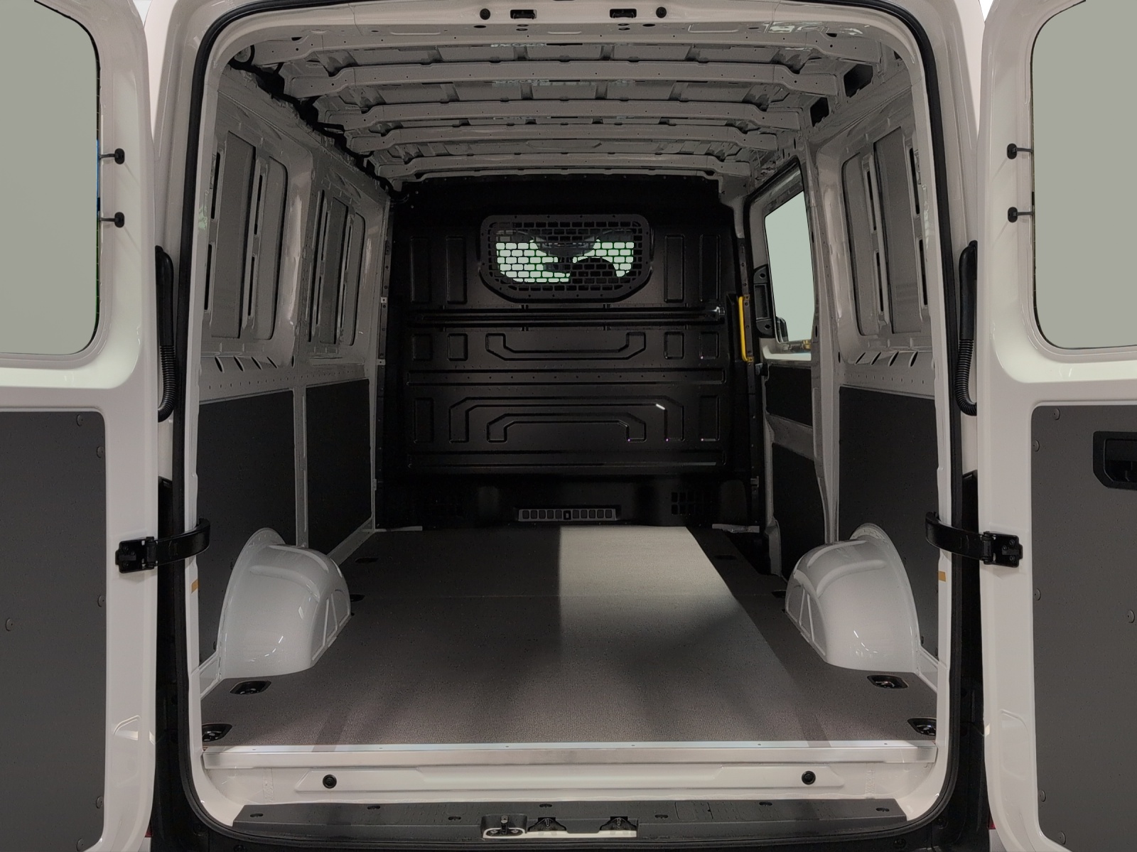 VW Crafter 35 2.0 BiTDI L3 4Motion A-image-14