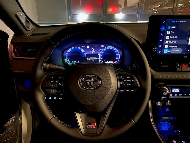 TOYOTA RAV-4 2.5 Plug-In-Hybrid GR Sport-image-10