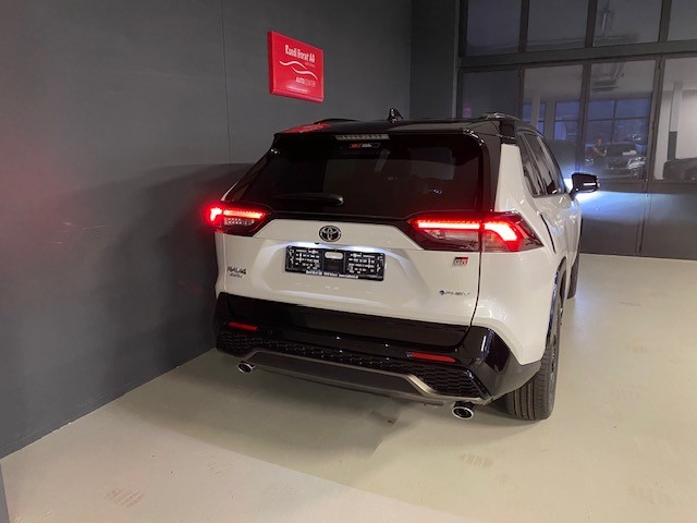 TOYOTA RAV-4 2.5 Plug-In-Hybrid GR Sport-image-5
