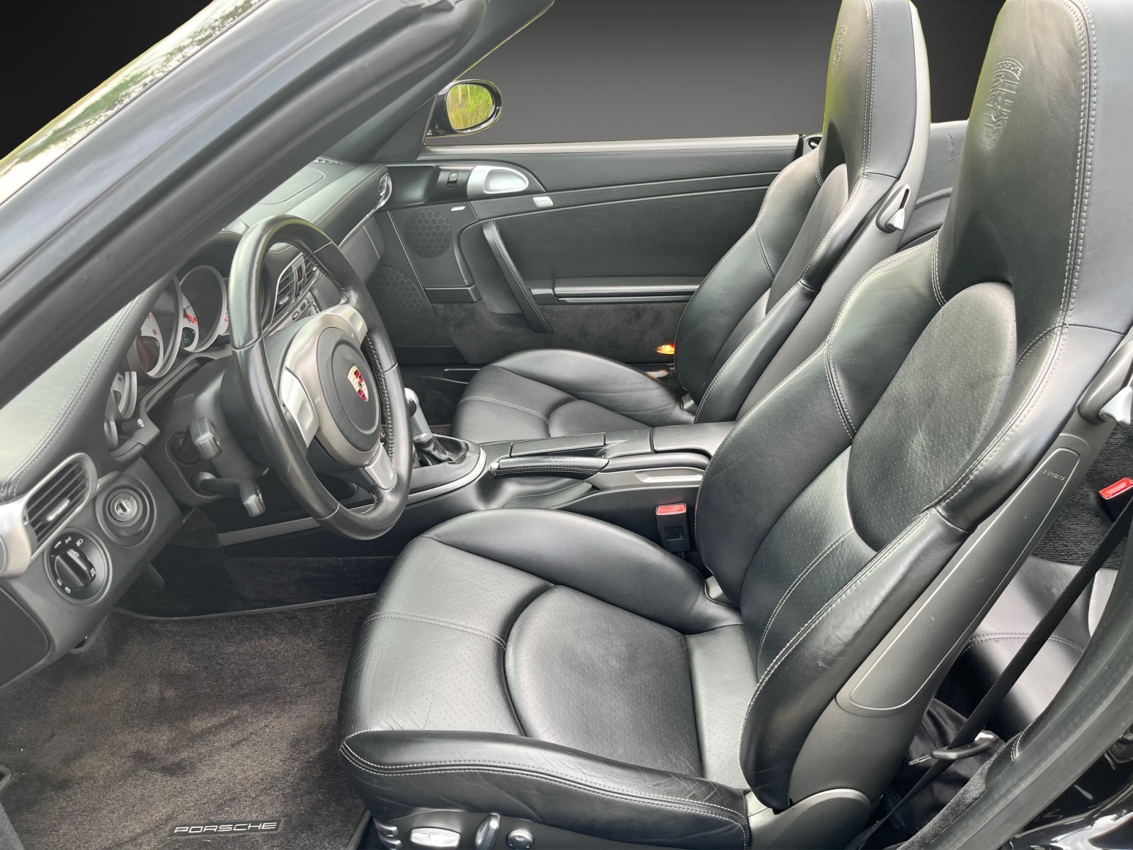 PORSCHE 911 Cabrio Turbo-image-6