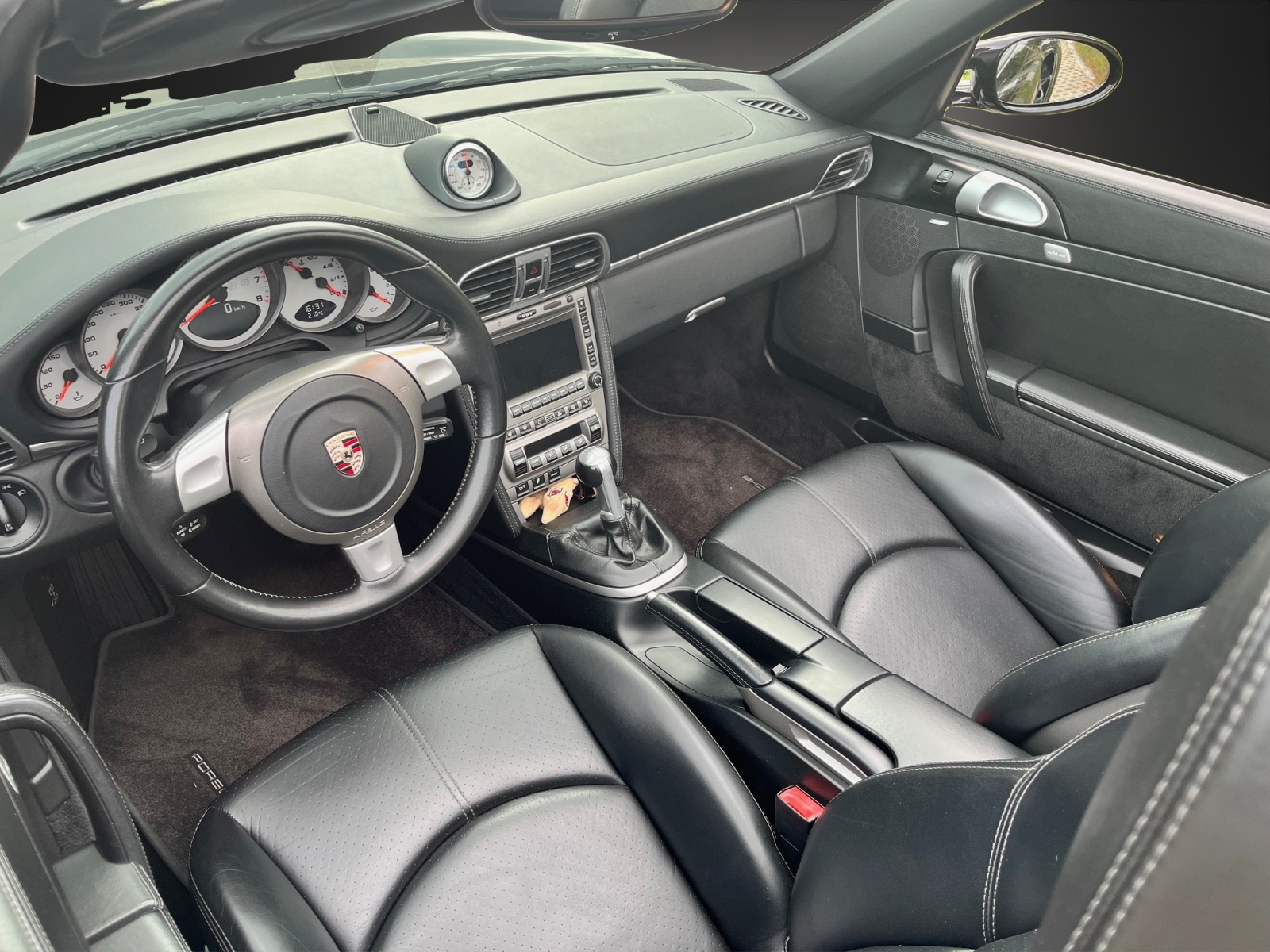 PORSCHE 911 Cabrio Turbo-image-8
