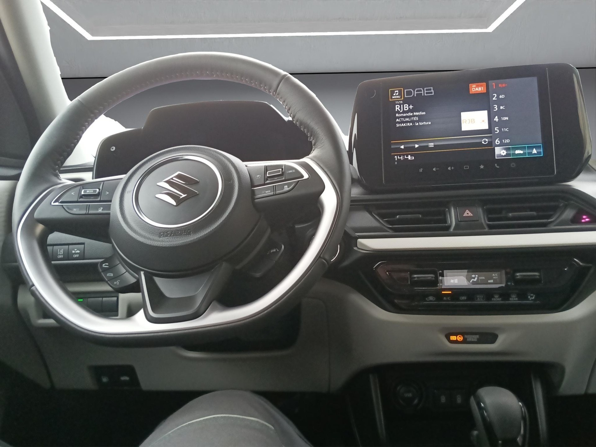 SUZUKI Swift 1.2 Compact+ Sportline Hybrid-image-13