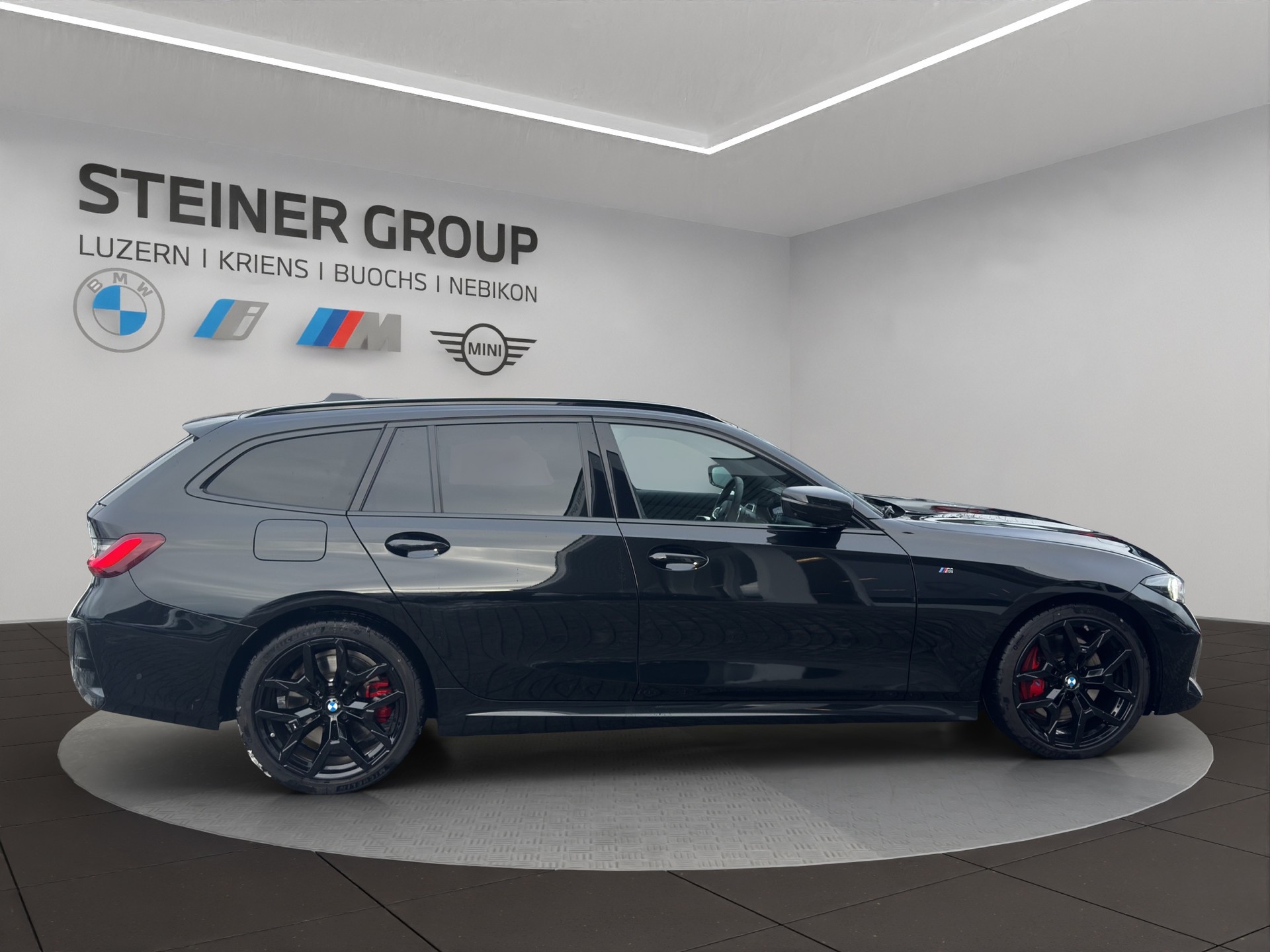 BMW 320d xDrive 48V Touring Steptronic M Sport Pro-image-3