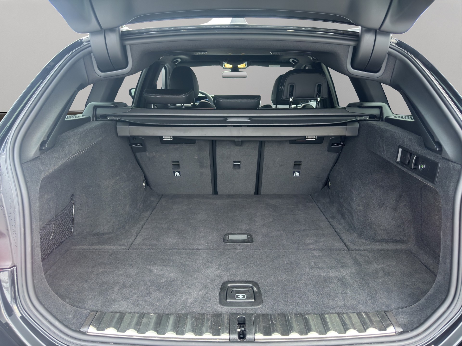 BMW 320d xDrive 48V Touring Steptronic M Sport Pro-image-20