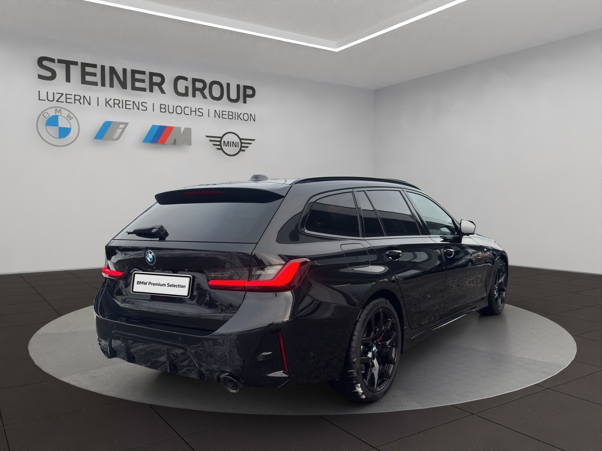 BMW 320d xDrive 48V Touring Steptronic M Sport Pro-image-4