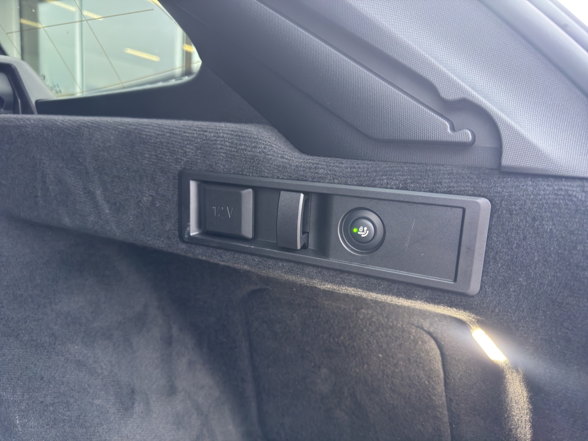 BMW 320d xDrive 48V Touring Steptronic M Sport Pro-image-21