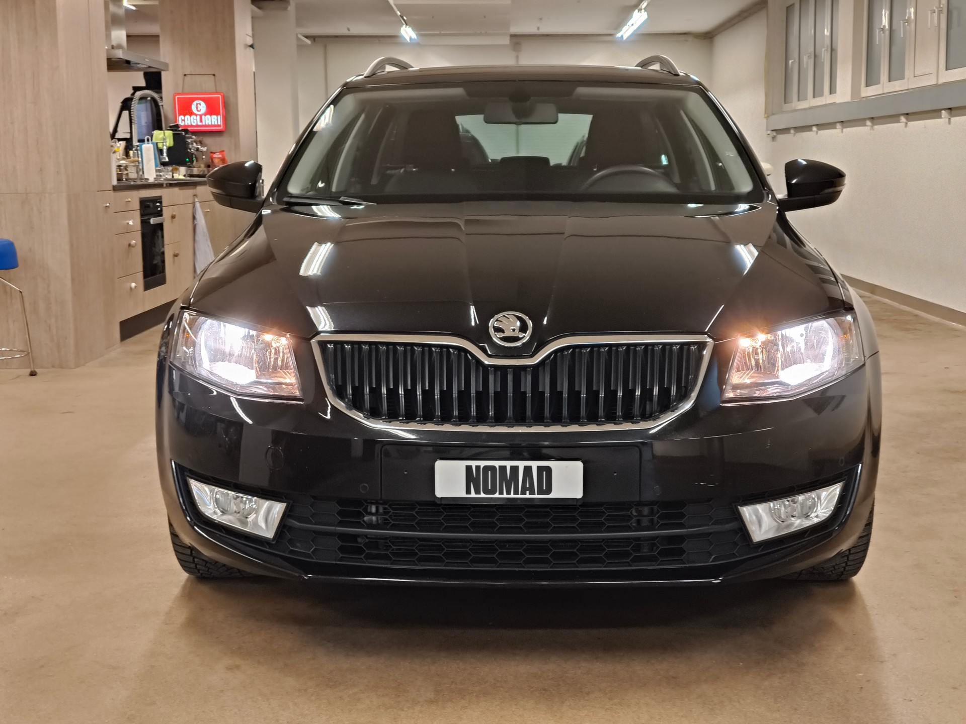 SKODA Octavia Combi 2.0 TDI Ambition 4x4 DSG-image-3