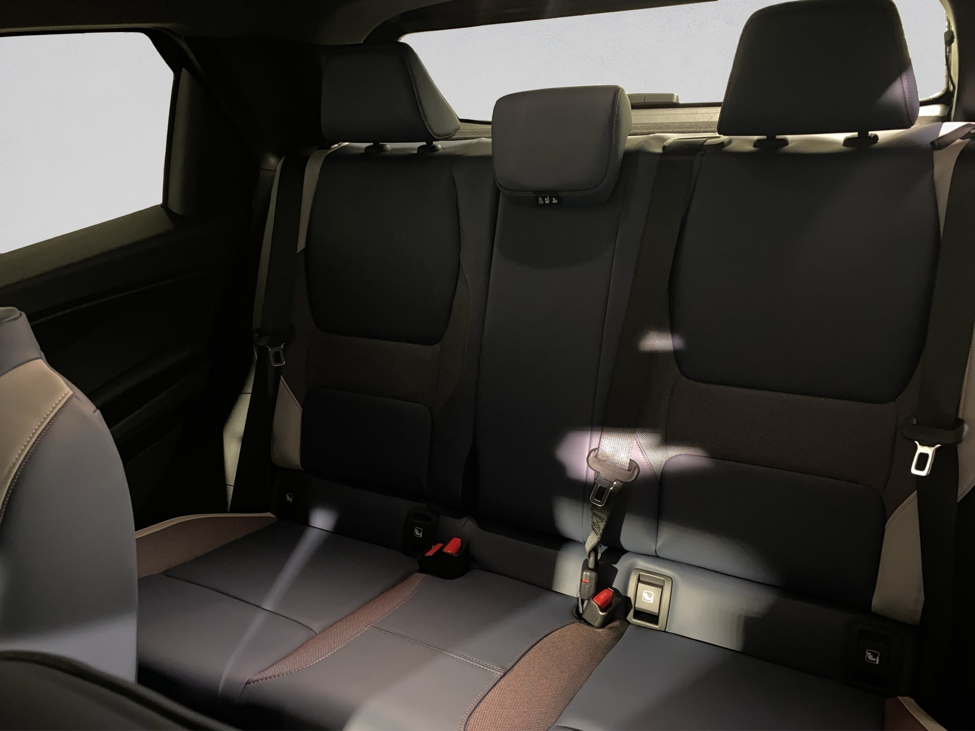NISSAN Micra 52kWh Evolve-image-14