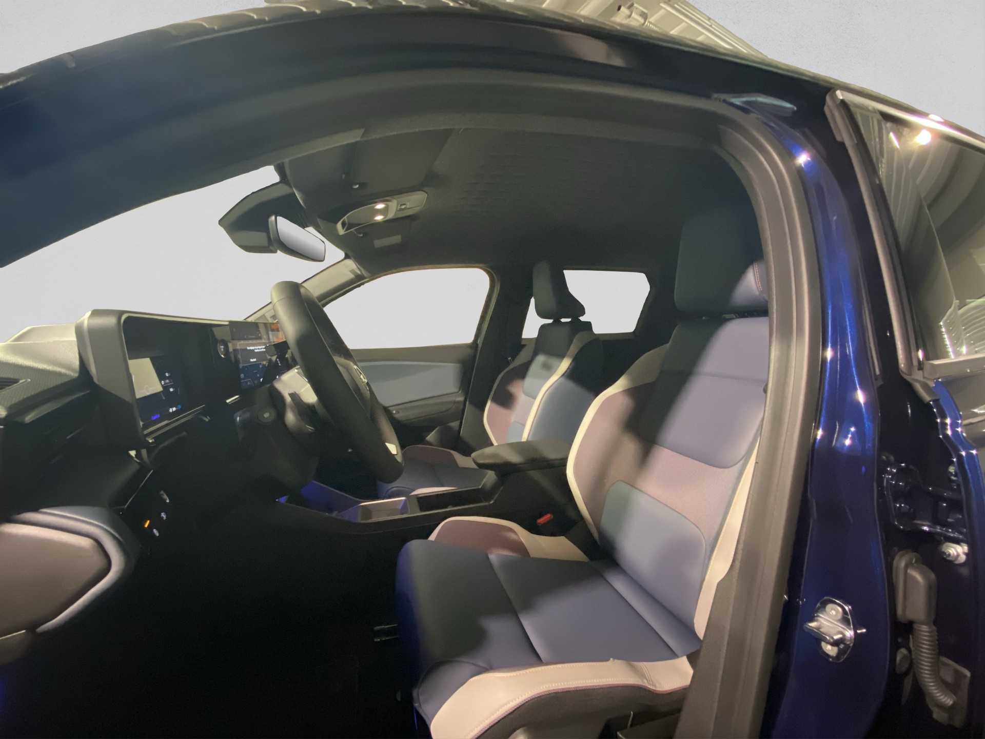 NISSAN Micra 52kWh Evolve-image-8