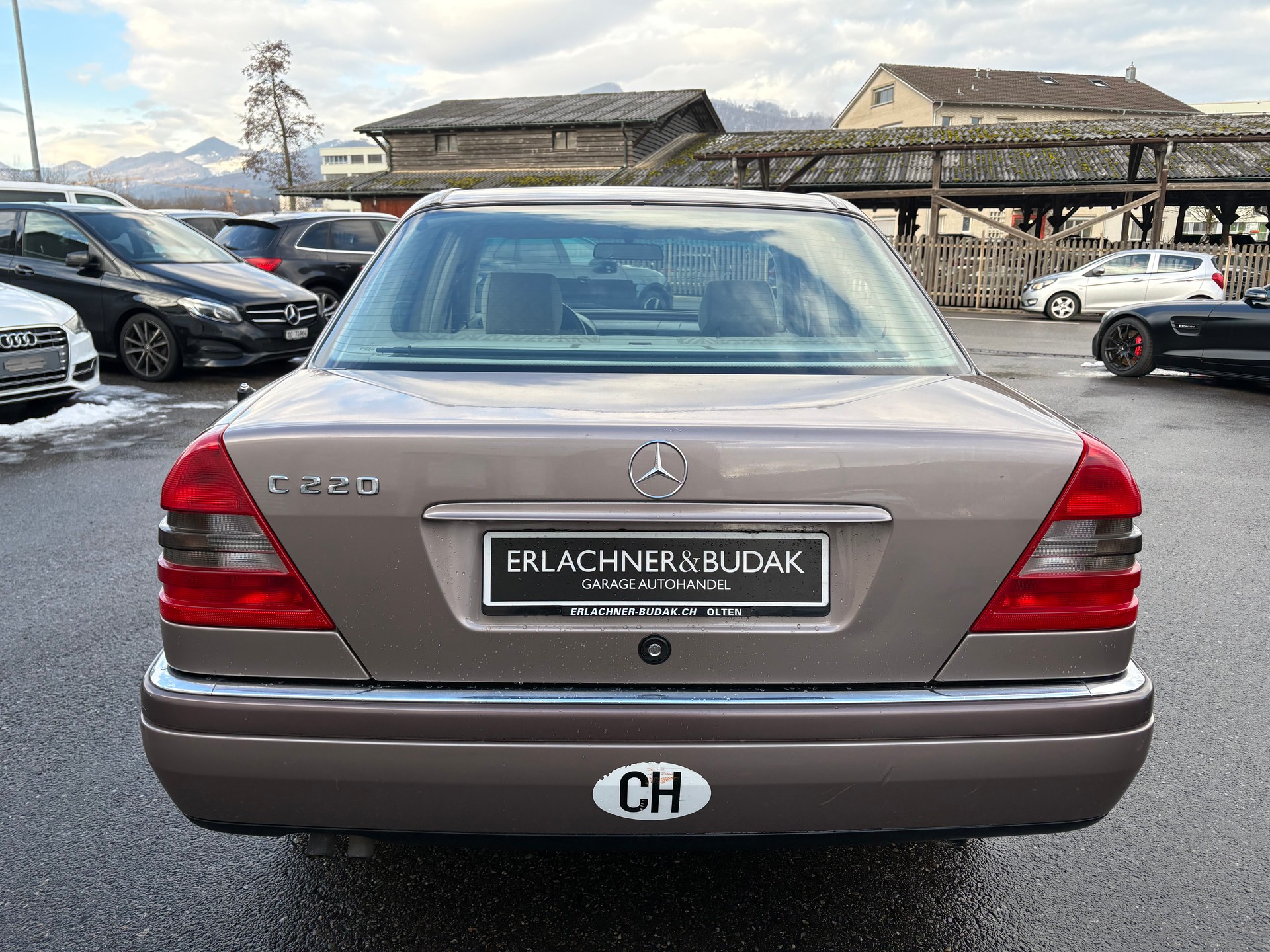 MERCEDES-BENZ C 220 Classic-image-4