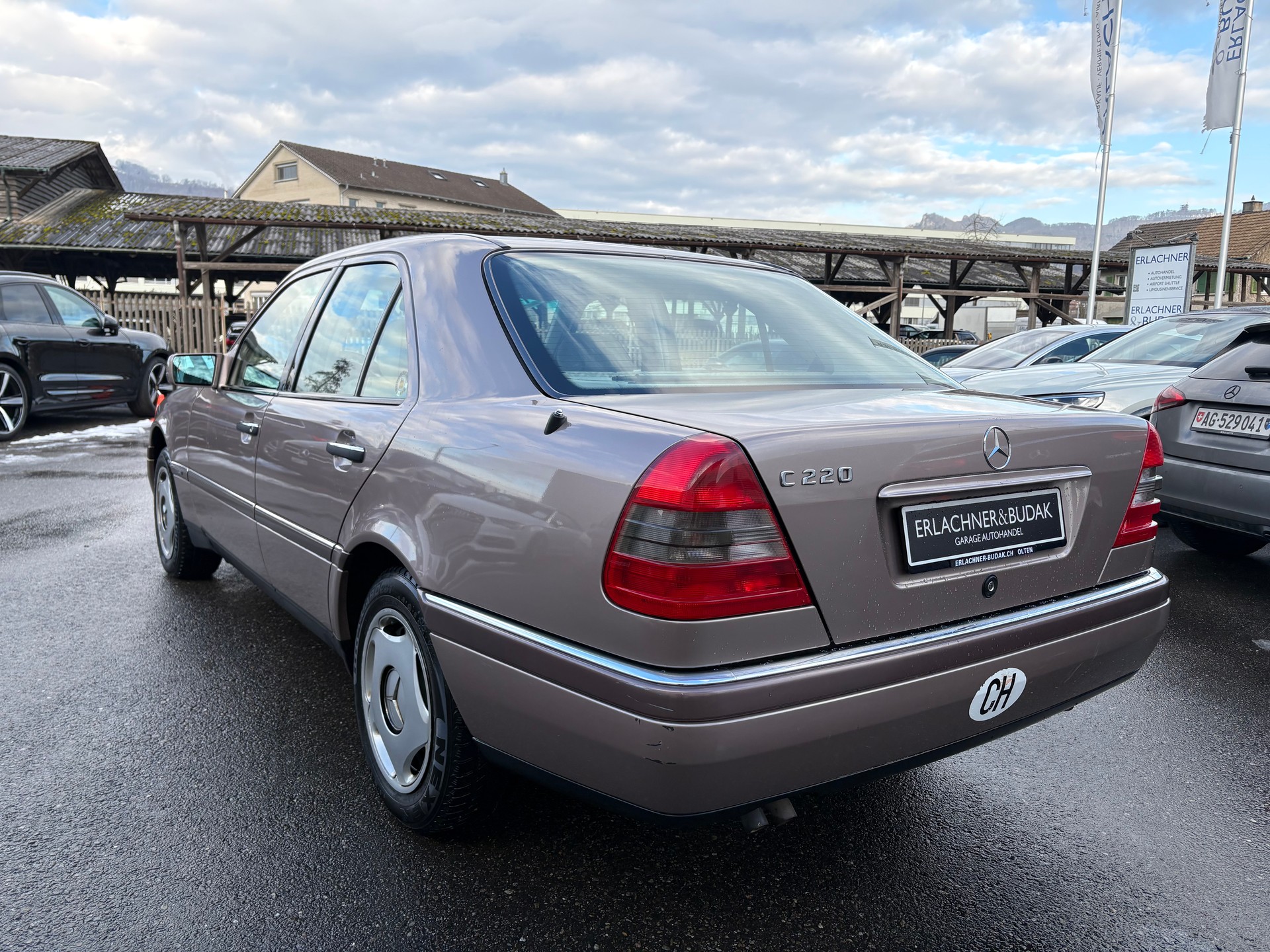 MERCEDES-BENZ C 220 Classic-image-3