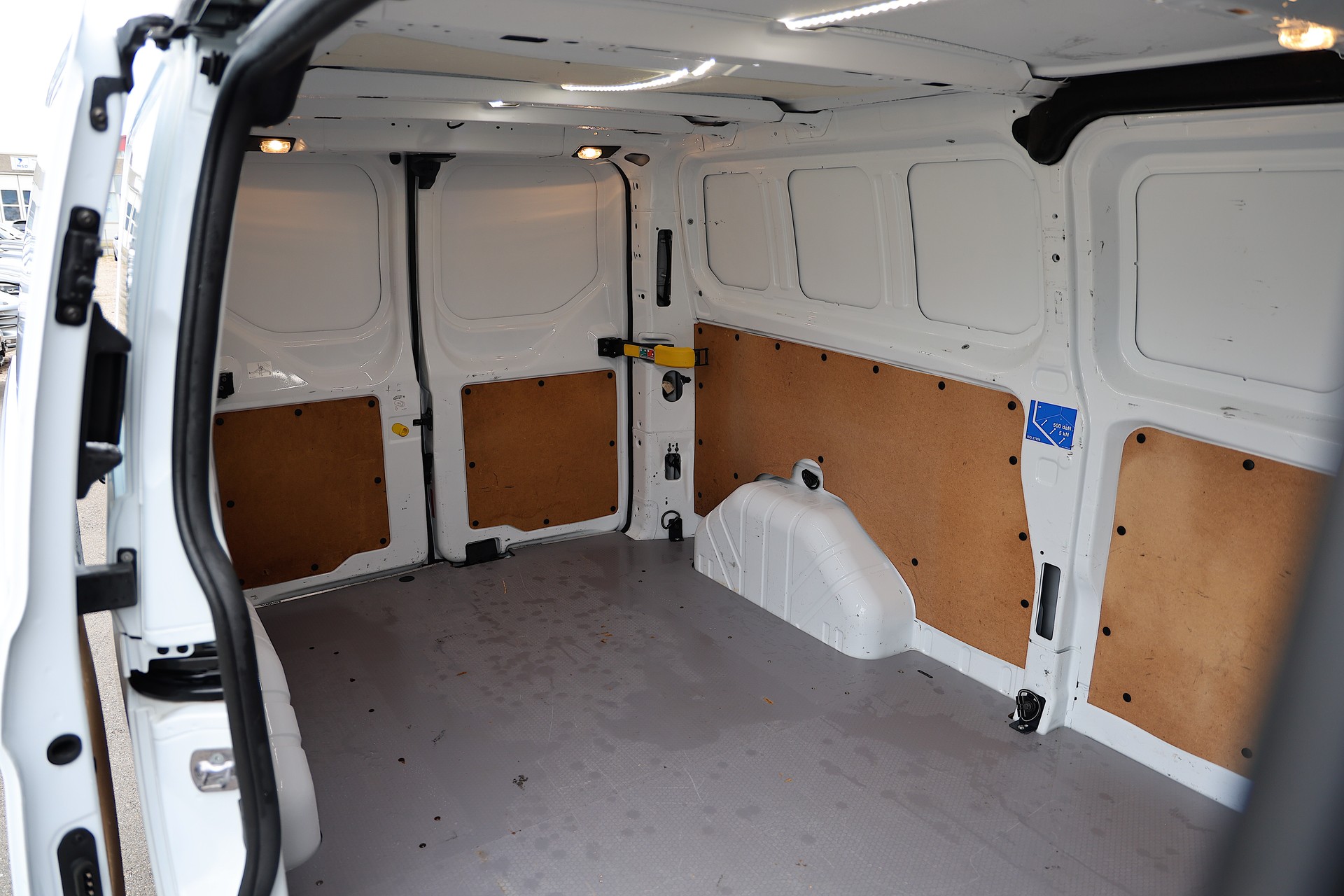 FORD Transit Custom Van 320 L2H1 Trend-image-6