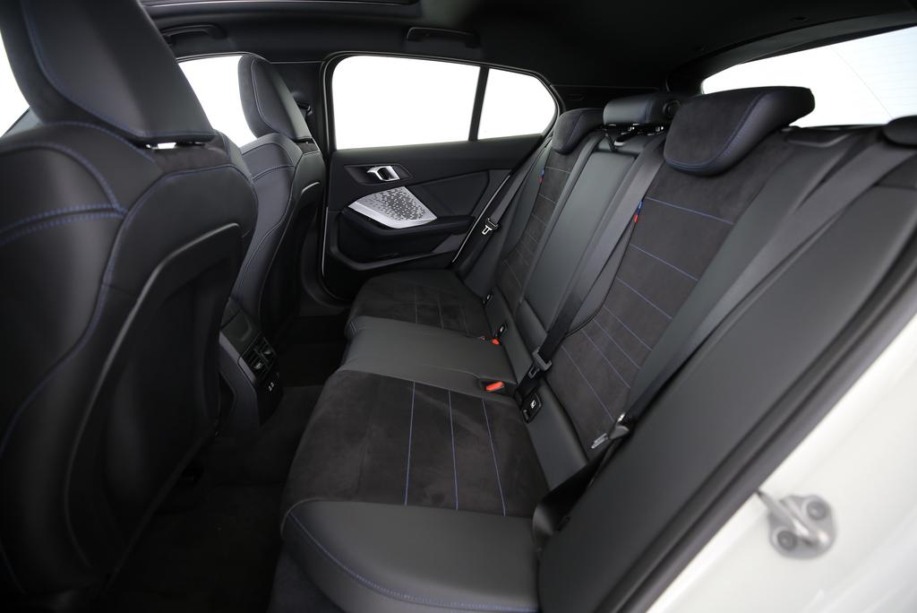 BMW 123 xDrive-image-12