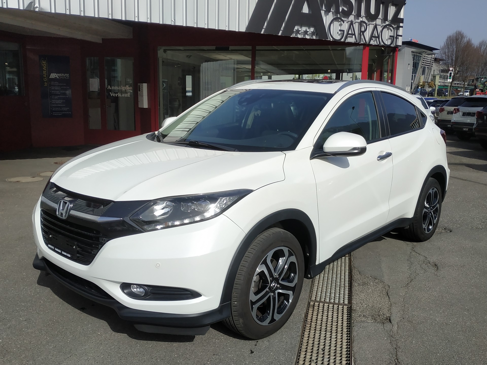 HONDA HR-V 1.5i-VTEC Executive CVT-image-0