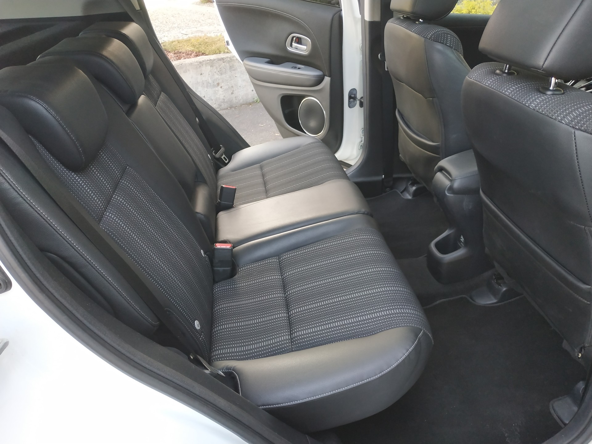 HONDA HR-V 1.5i-VTEC Executive CVT-image-20