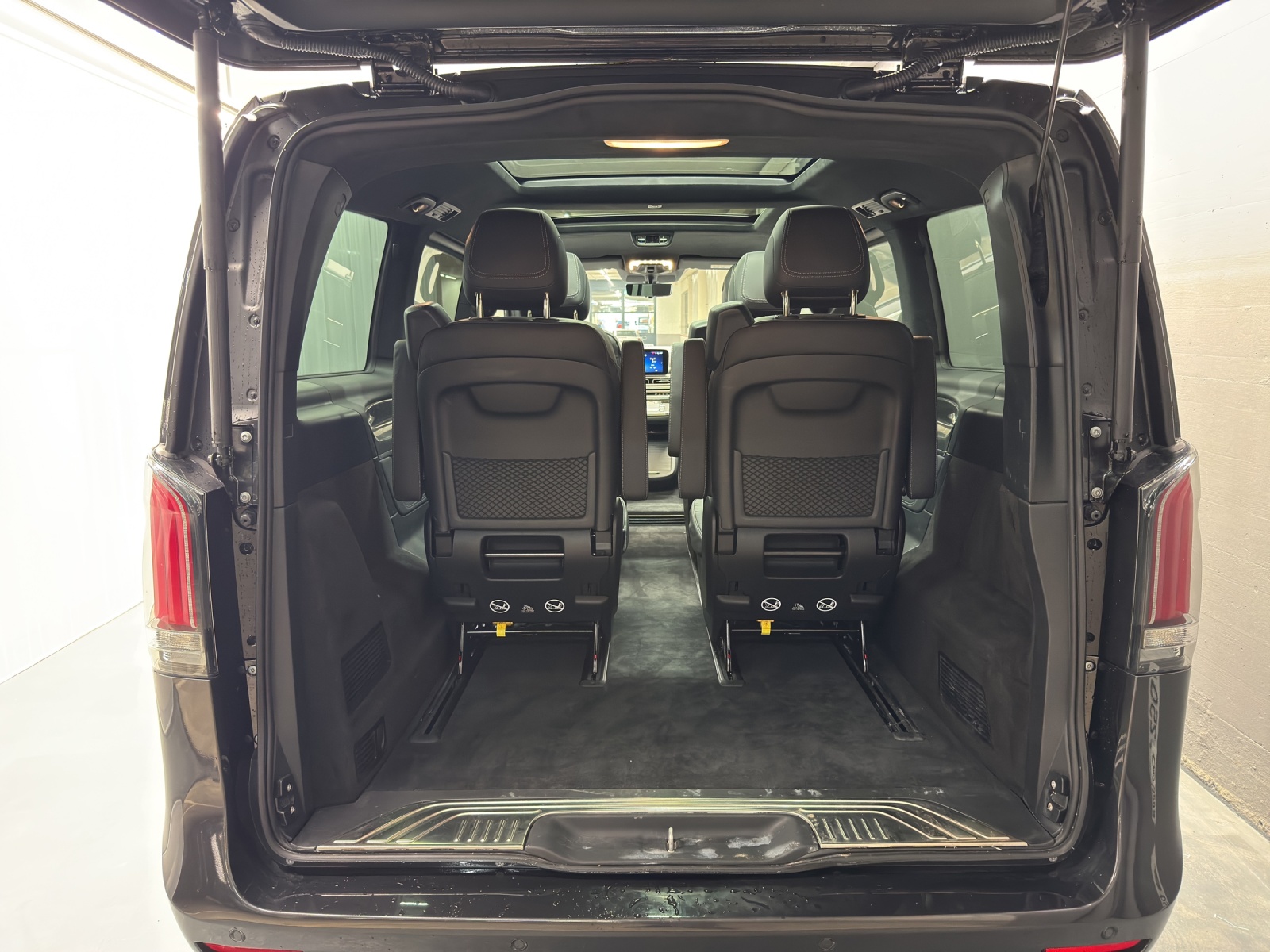 MERCEDES-BENZ V 300 d 4M Exclusive lang-image-10