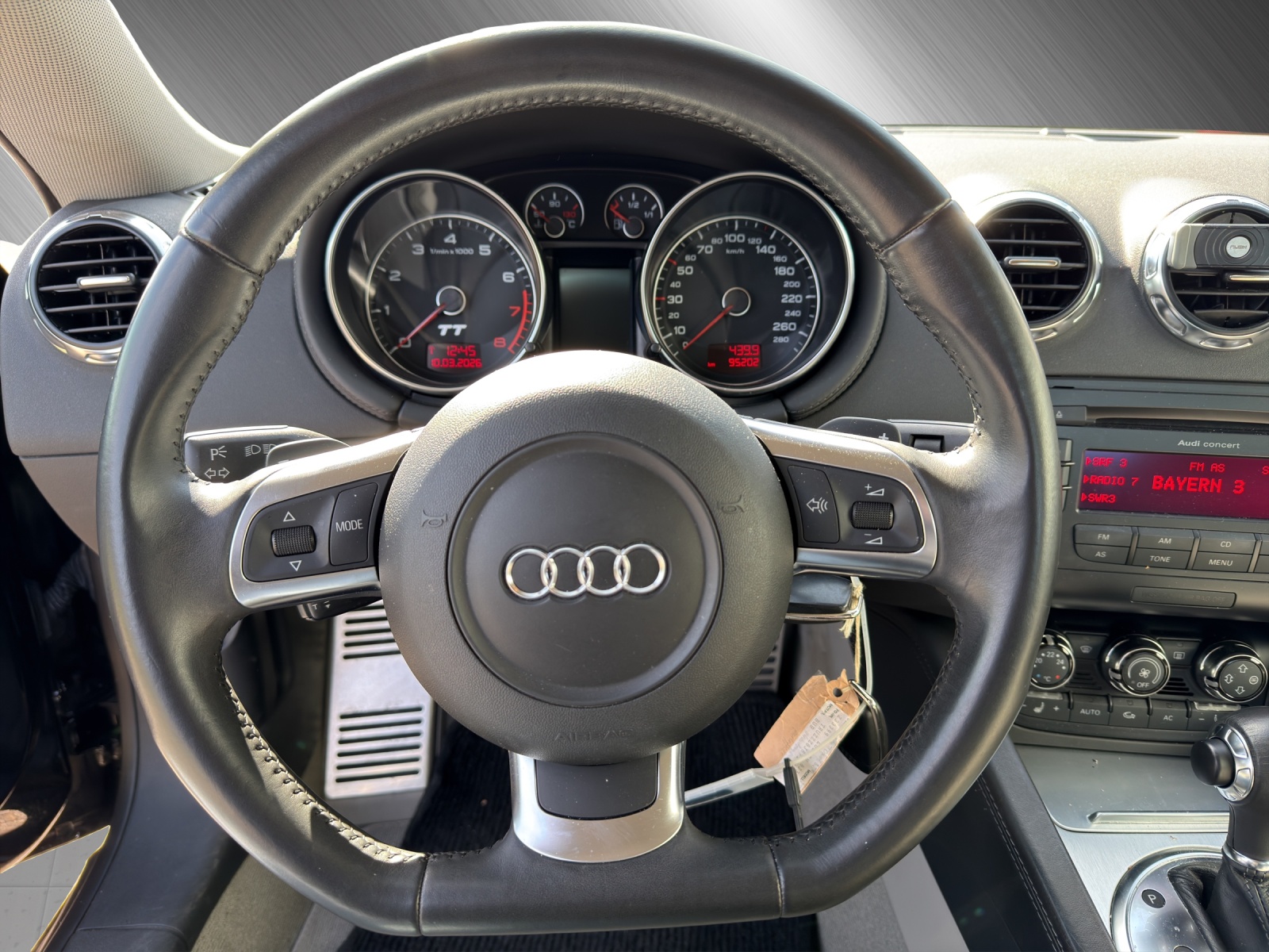 AUDI TT Coupé 3.2 quattro-image-9