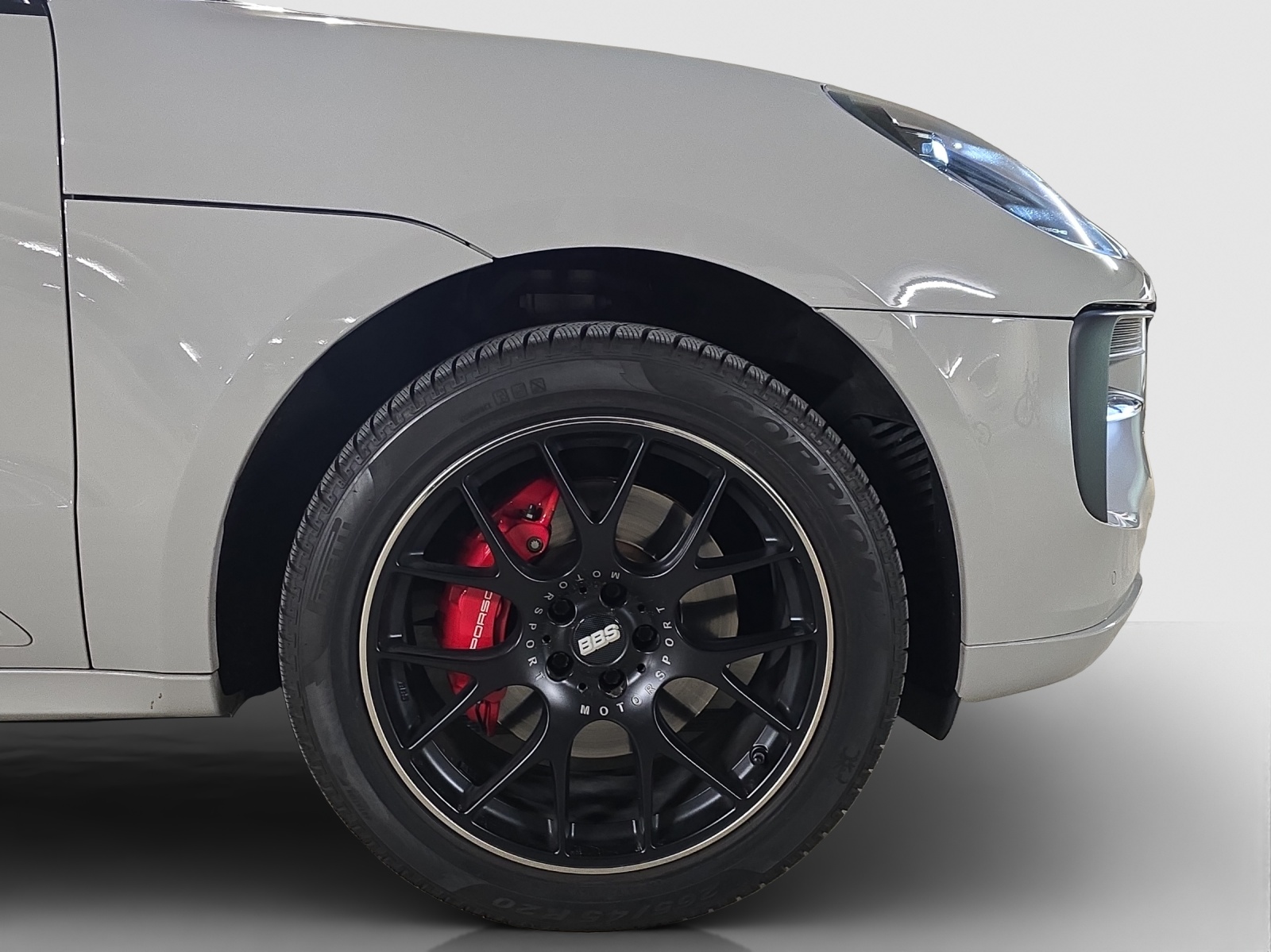 PORSCHE Macan GTS PDK Kreide-image-6