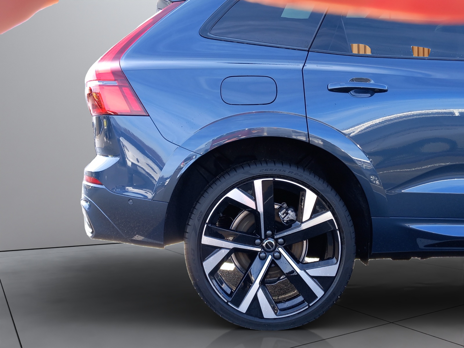 VOLVO XC60 2.0 T6 TE Ultra Dark eAWD-image-10