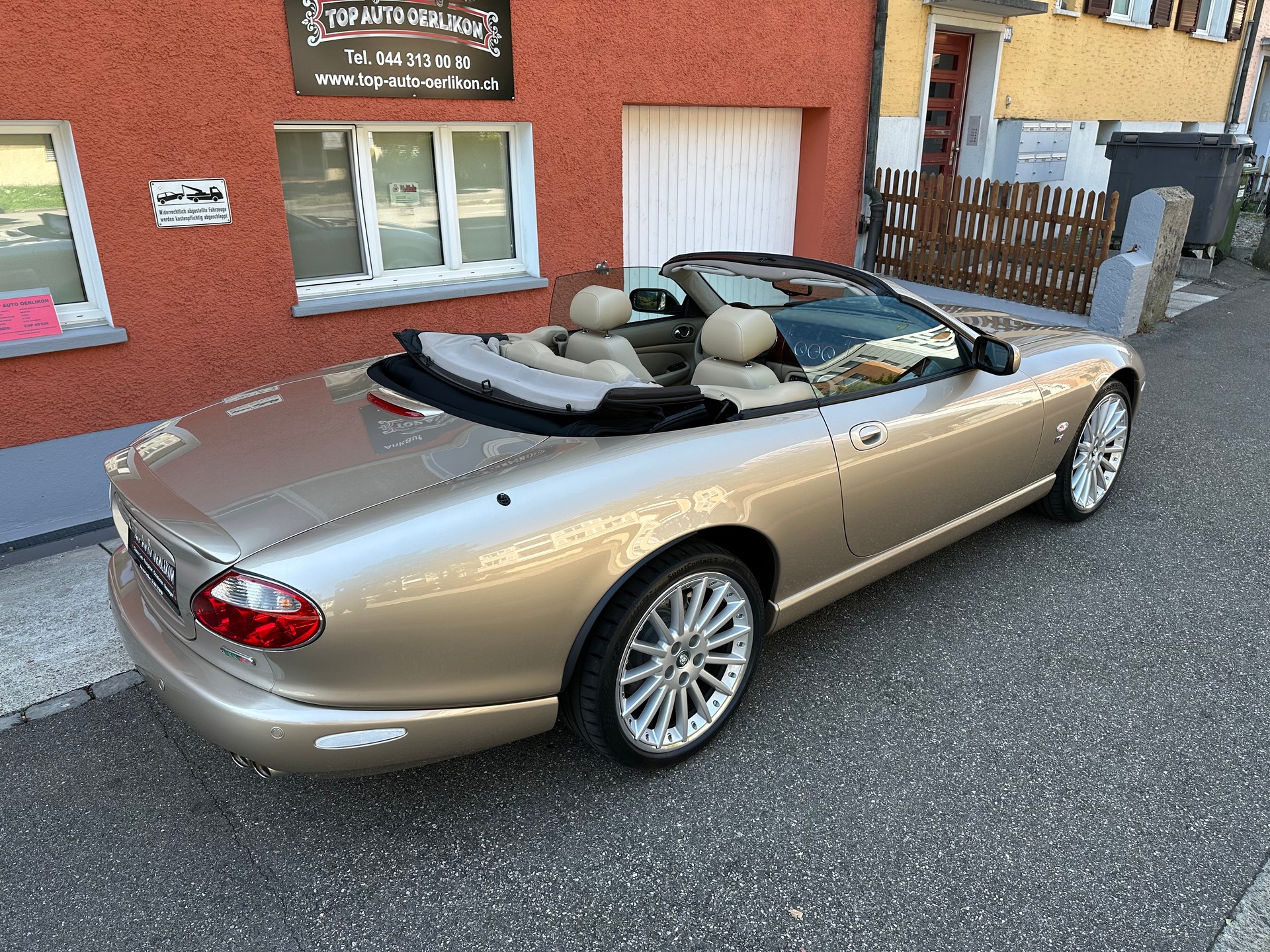 JAGUAR XKR S/C 4.2 Special Edition-image-6