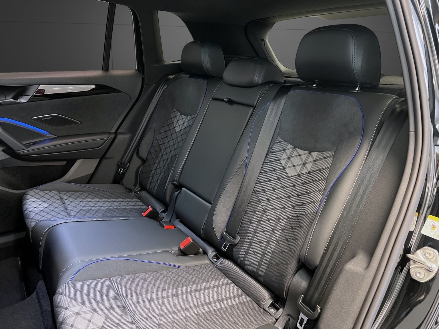VW Tiguan 2.0 TSI DSG R-Line 4Motion-image-8
