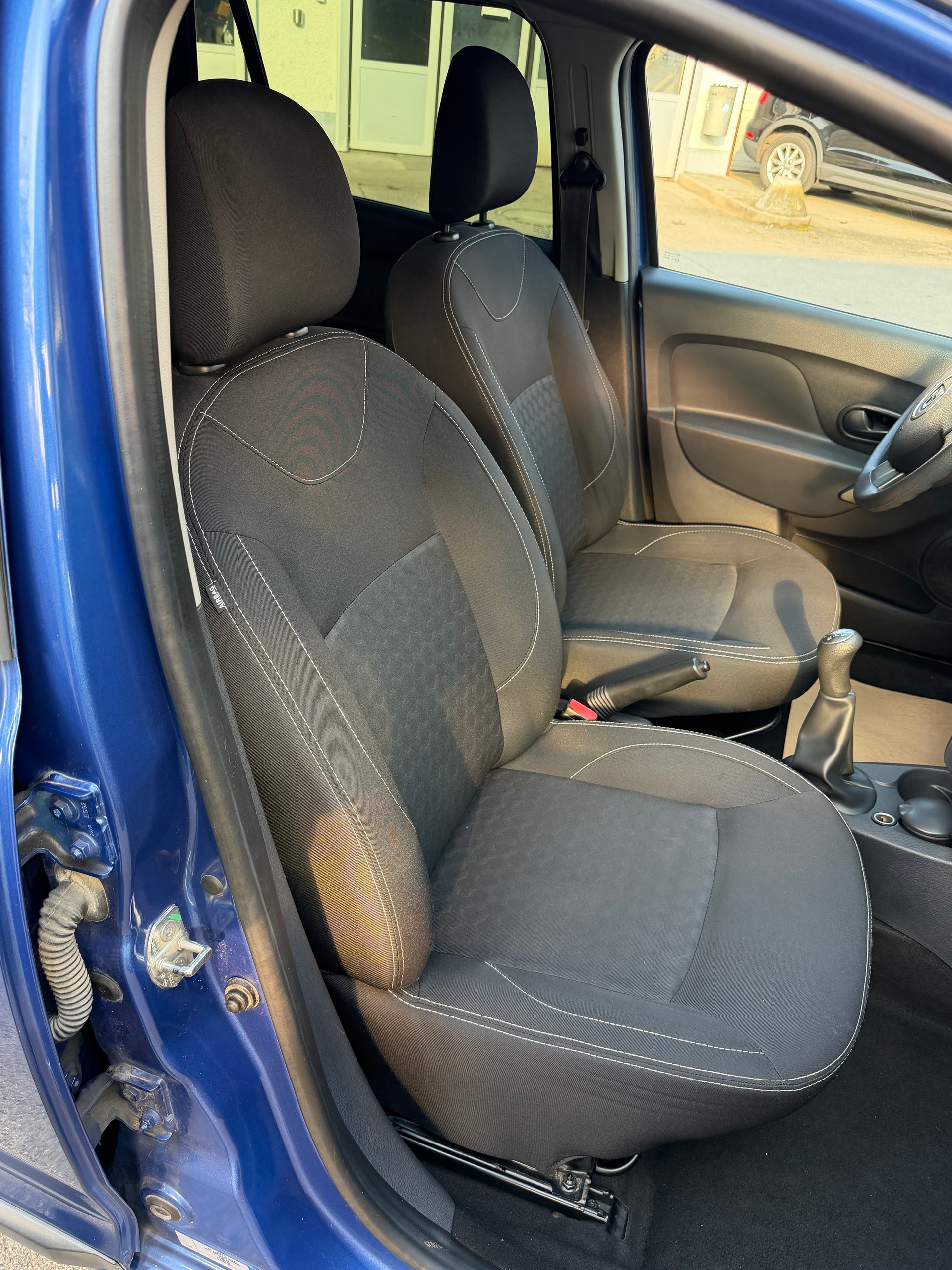 DACIA Logan MCV 0.9 Supreme-image-14