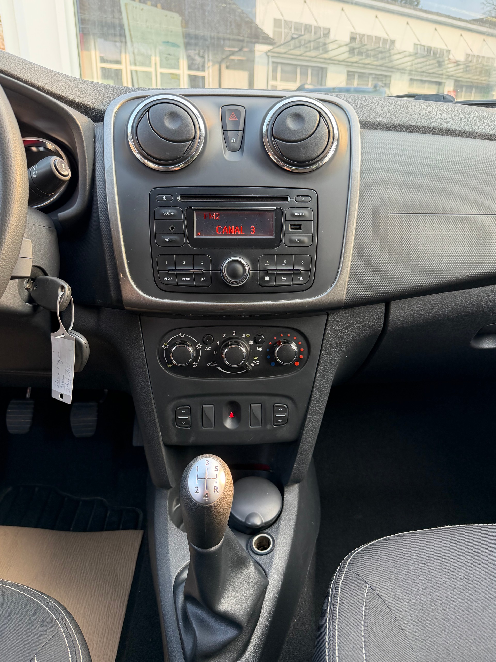 DACIA Logan MCV 0.9 Supreme-image-10