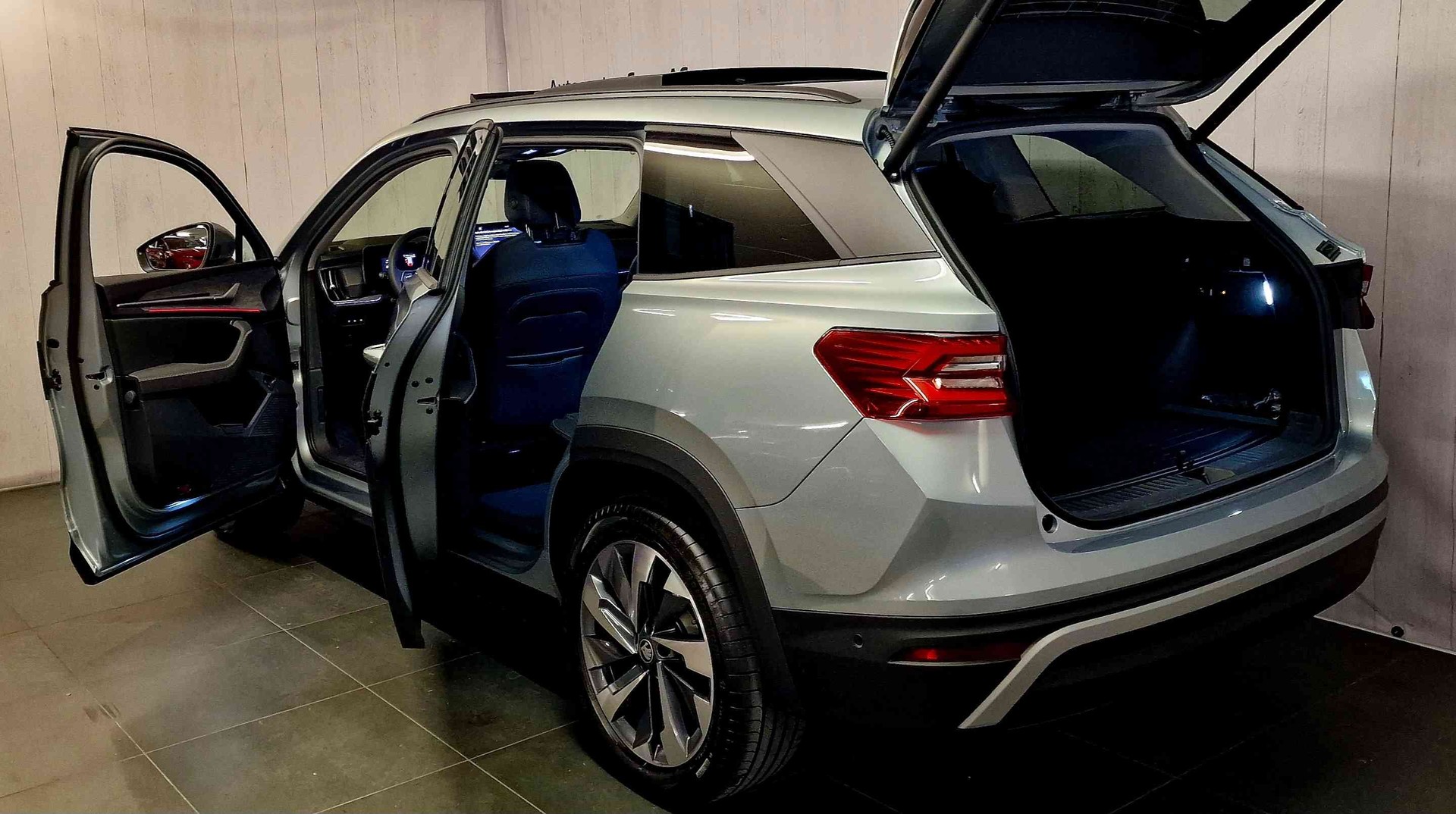 SKODA Kodiaq 1.5 TSI PHEV Dynamic-image-19