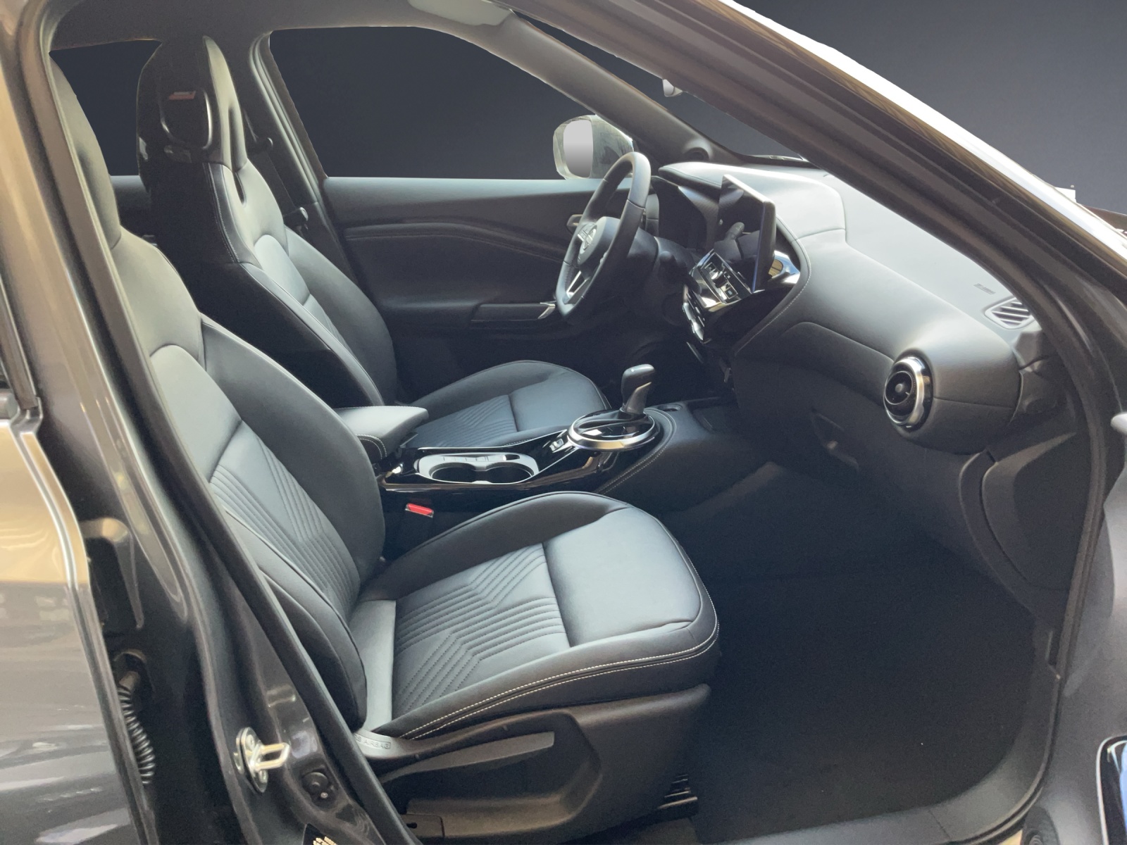NISSAN Juke 1.6 FHEV Tekna-image-7