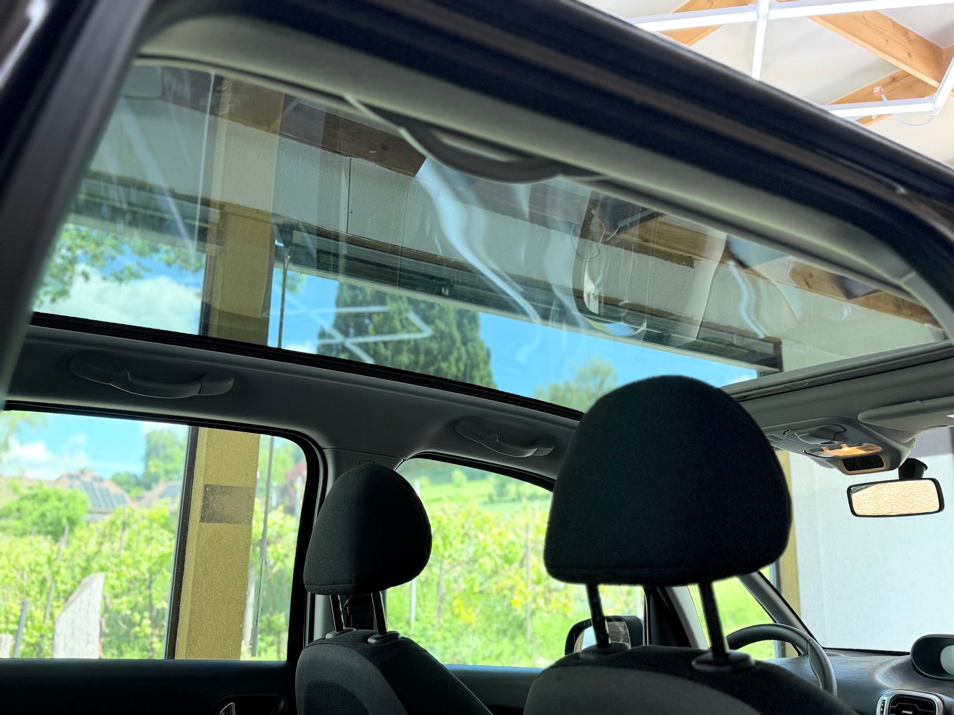 CITROEN C3 Picasso 1.6 HDi Exclusive-image-8