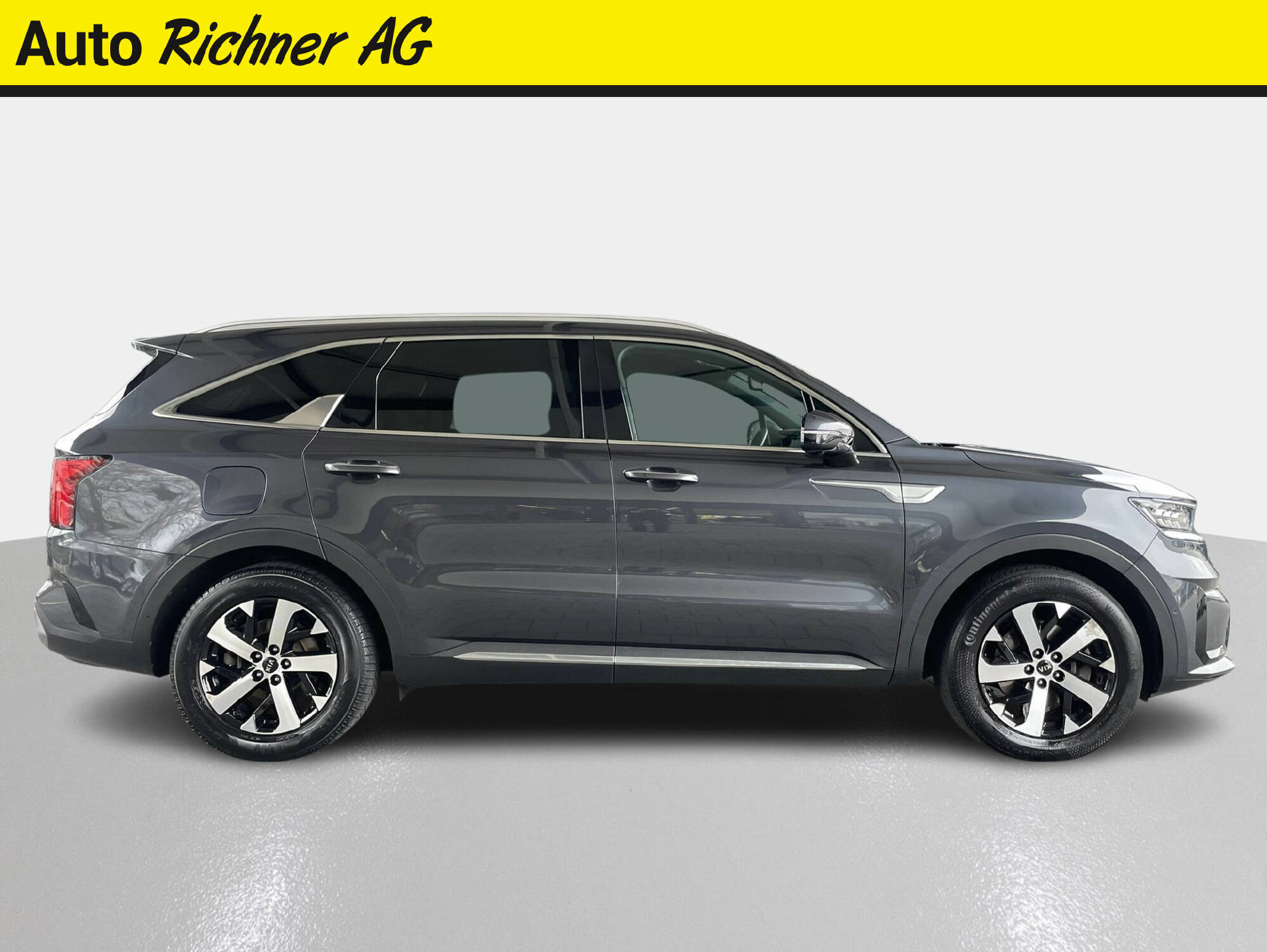 KIA Sorento 1.6 T-GDi Plug-in Hybrid Style 7P-image-2