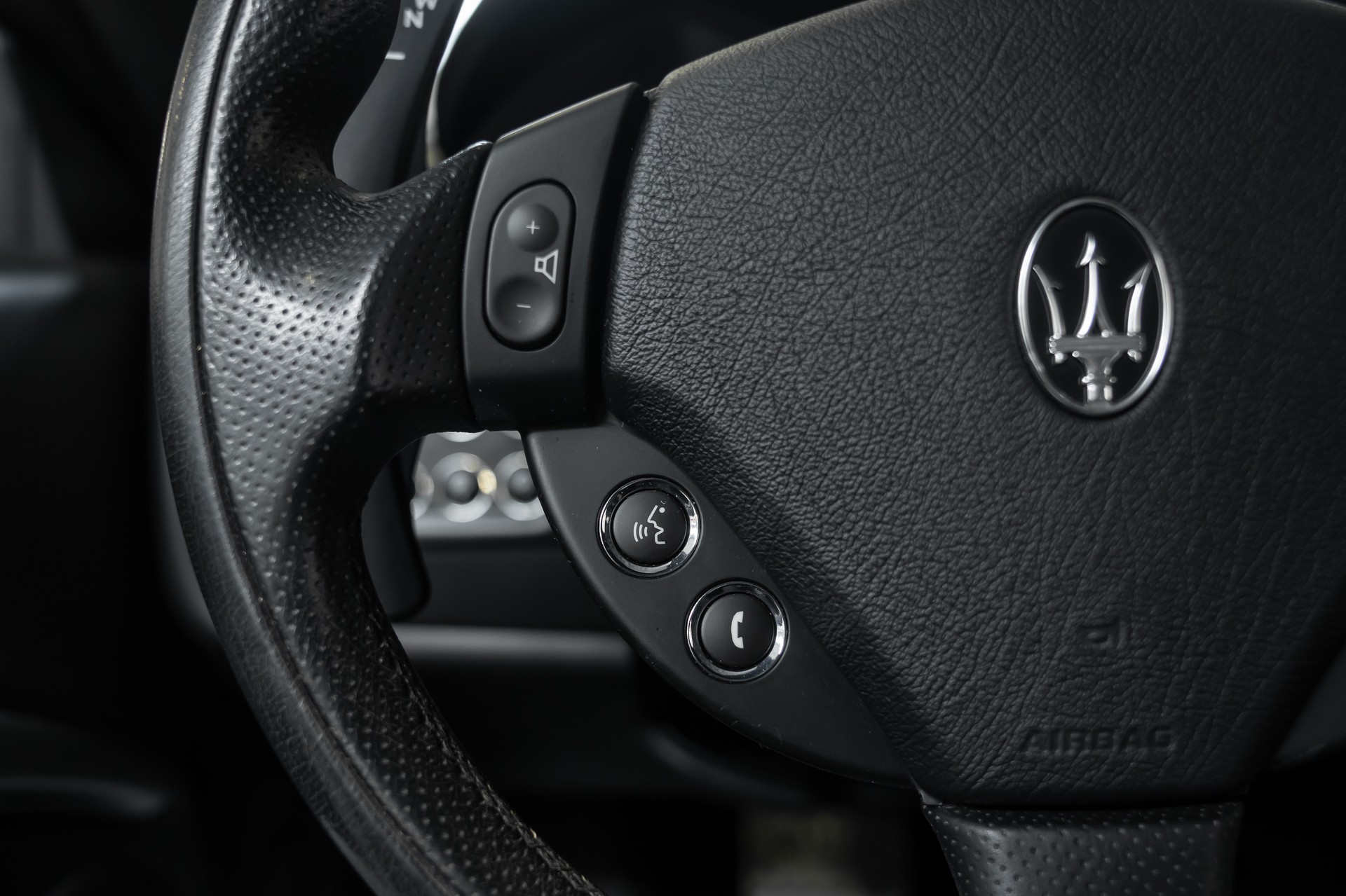 MASERATI GranTurismo S Automatica * 4,7 V8 MIT MEGA SOUND & SEHR VIEL FAHRSPASS * LEASING AB 440.- * OHNE ANZAHLUNG 665.- *-image-20