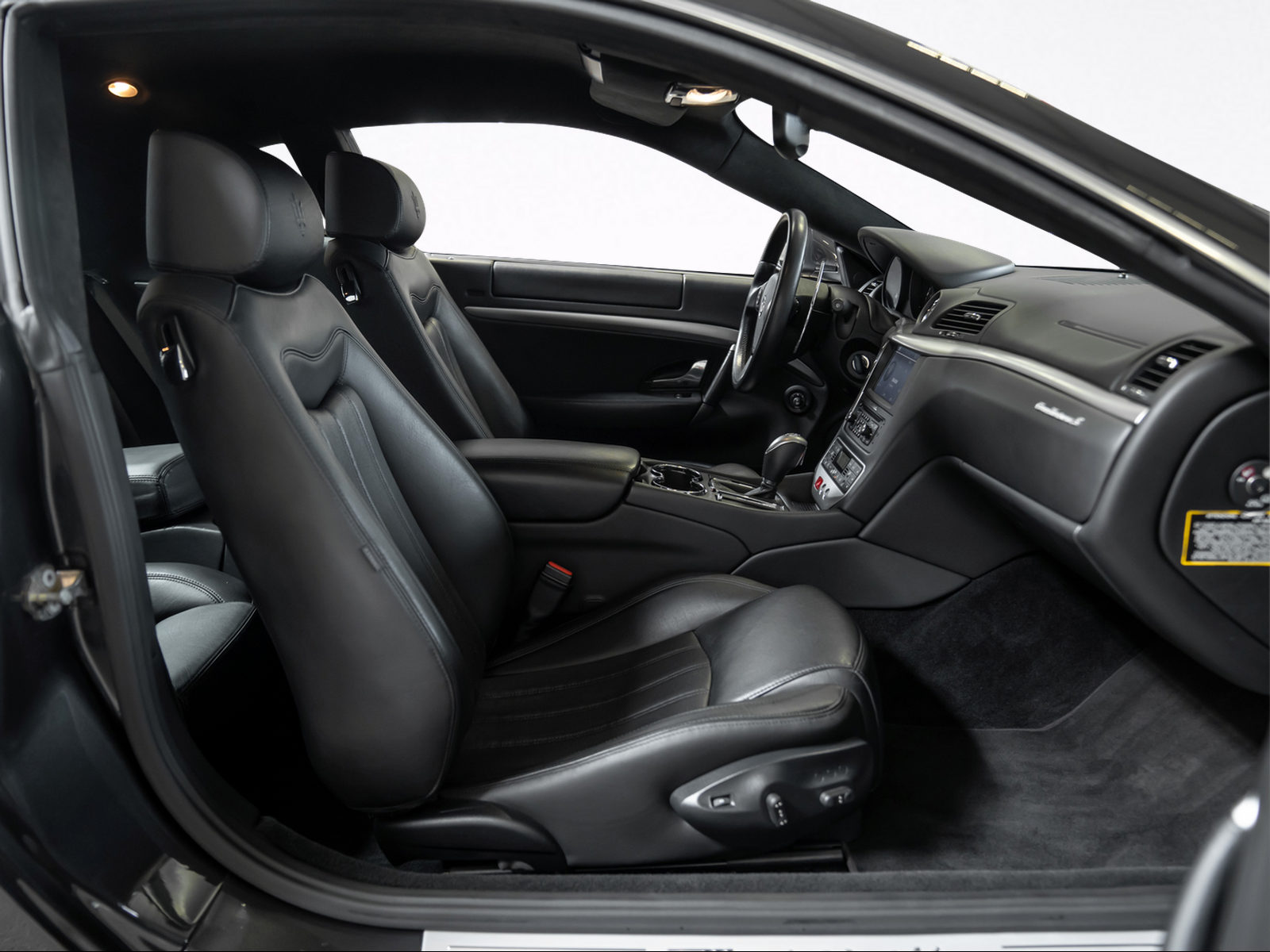 MASERATI GranTurismo S Automatica * 4,7 V8 MIT MEGA SOUND & SEHR VIEL FAHRSPASS * LEASING AB 440.- * OHNE ANZAHLUNG 665.- *-image-30