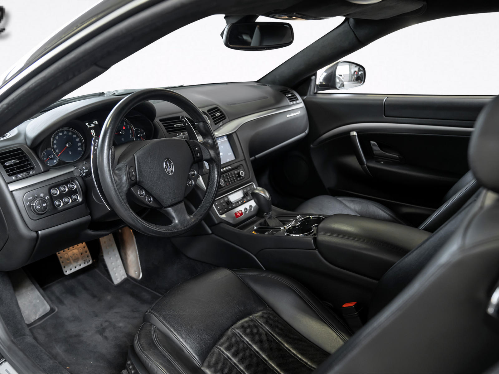 MASERATI GranTurismo S Automatica * 4,7 V8 MIT MEGA SOUND & SEHR VIEL FAHRSPASS * LEASING AB 440.- * OHNE ANZAHLUNG 665.- *-image-15