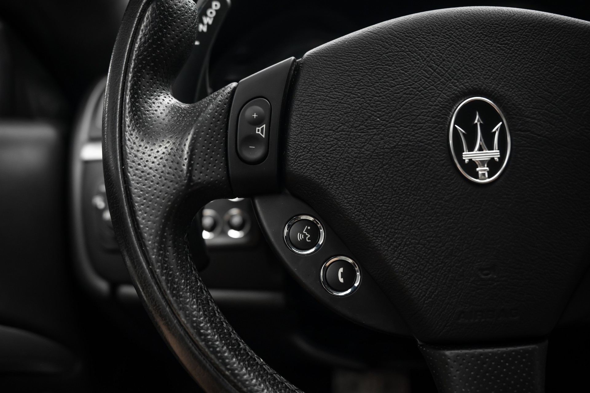 MASERATI GranTurismo S Automatica * 4,7 V8 MIT MEGA SOUND & SEHR VIEL FAHRSPASS * LEASING AB 362.- *-image-17