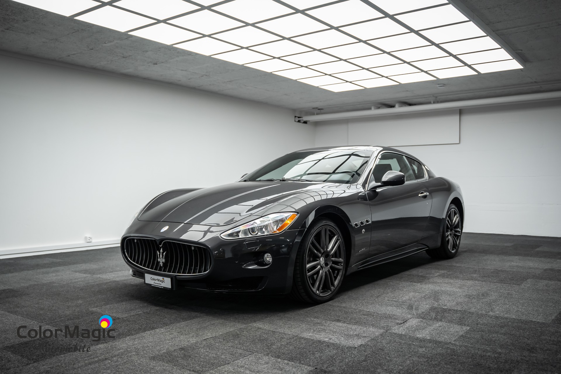 MASERATI GranTurismo S Automatica * 4,7 V8 MIT MEGA SOUND & SEHR VIEL FAHRSPASS * LEASING AB 362.- *-image-0