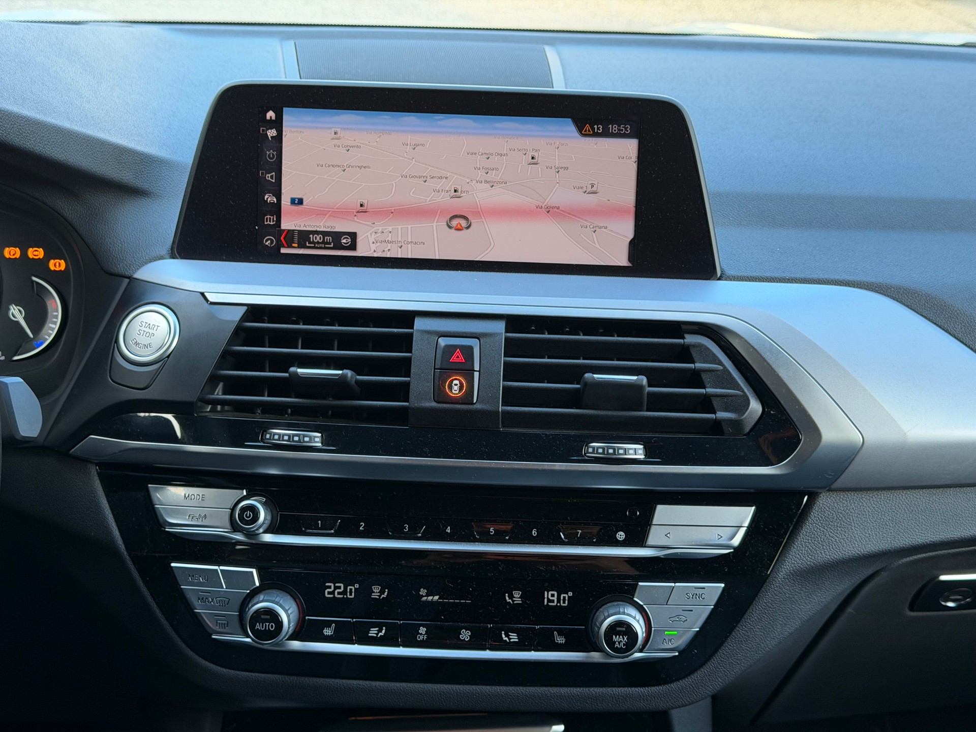 BMW X3 xDrive 20d Luxury Line Steptronic-image-12