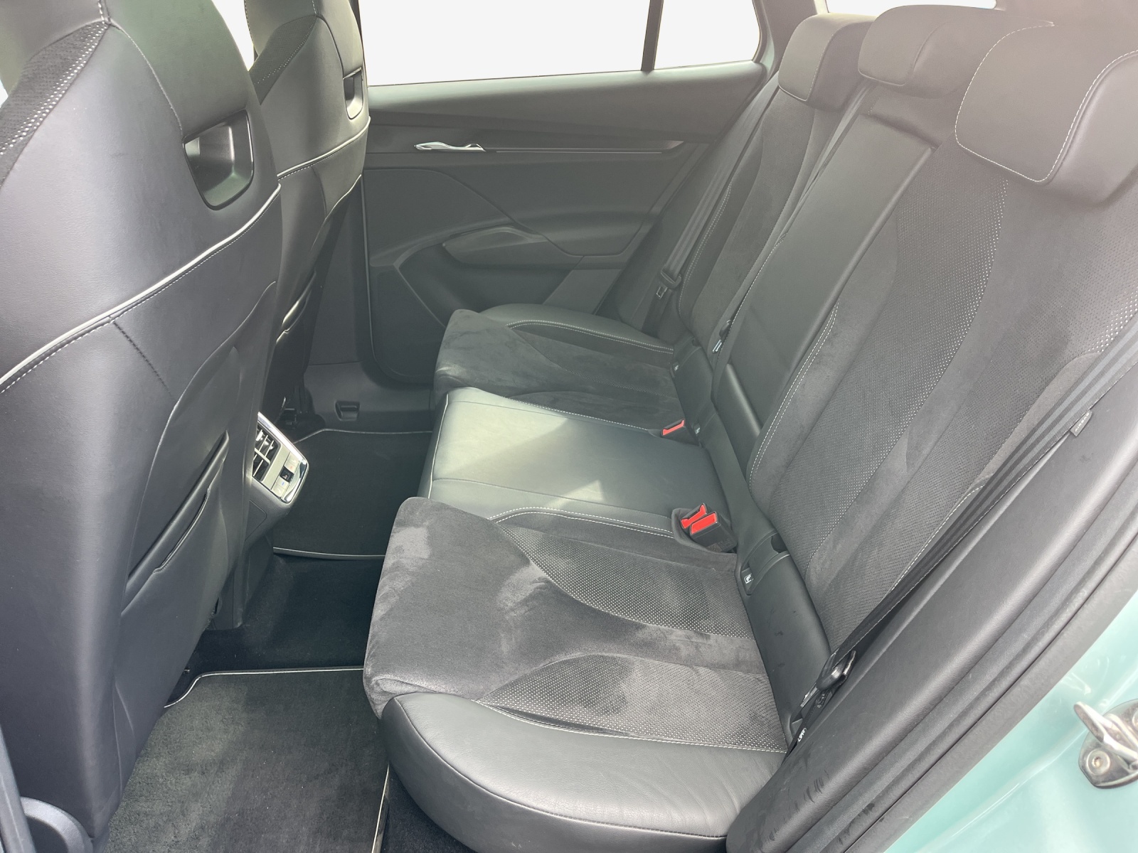 SKODA Enyaq iV 80x SportLine-image-12
