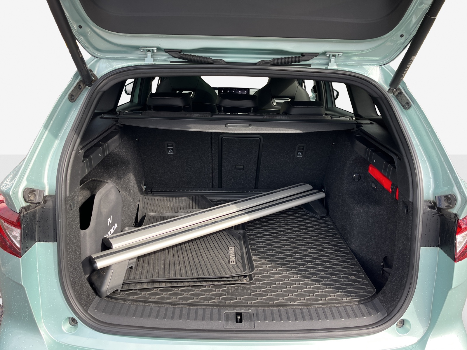 SKODA Enyaq iV 80x SportLine-image-13