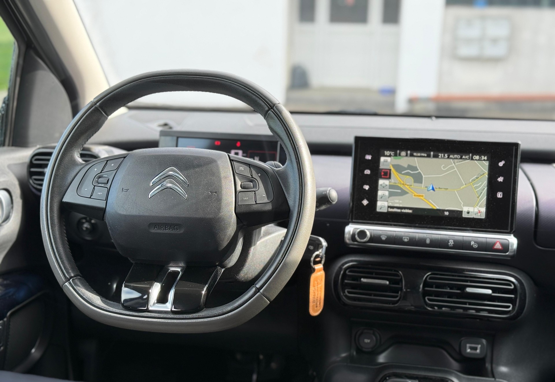 CITROEN C4 Cactus 1.2 e-VTi Shine Edition ETG-image-6