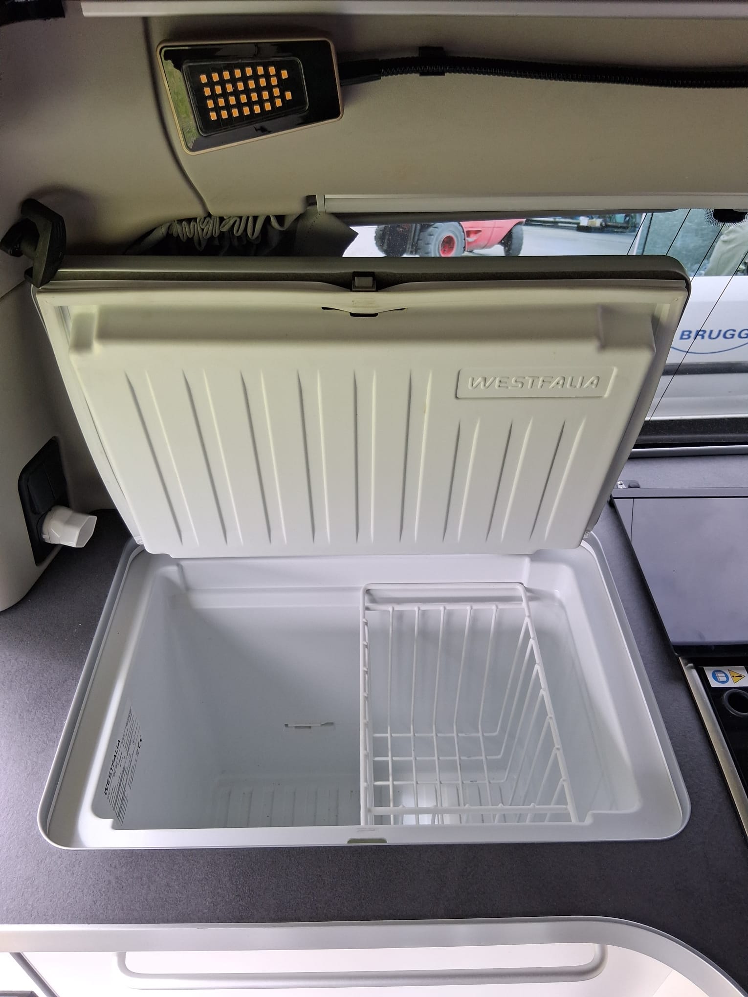 FORD Nugget Wohnmobil 5.Plätzer-image-18