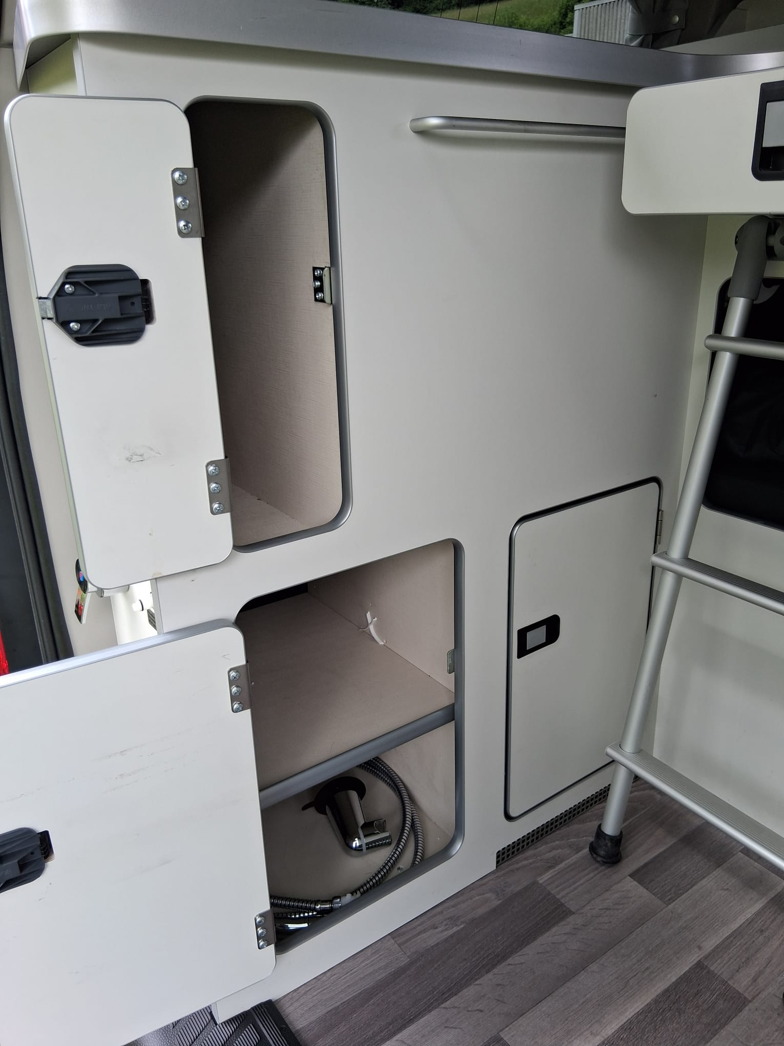 FORD Nugget Wohnmobil 5.Plätzer-image-19