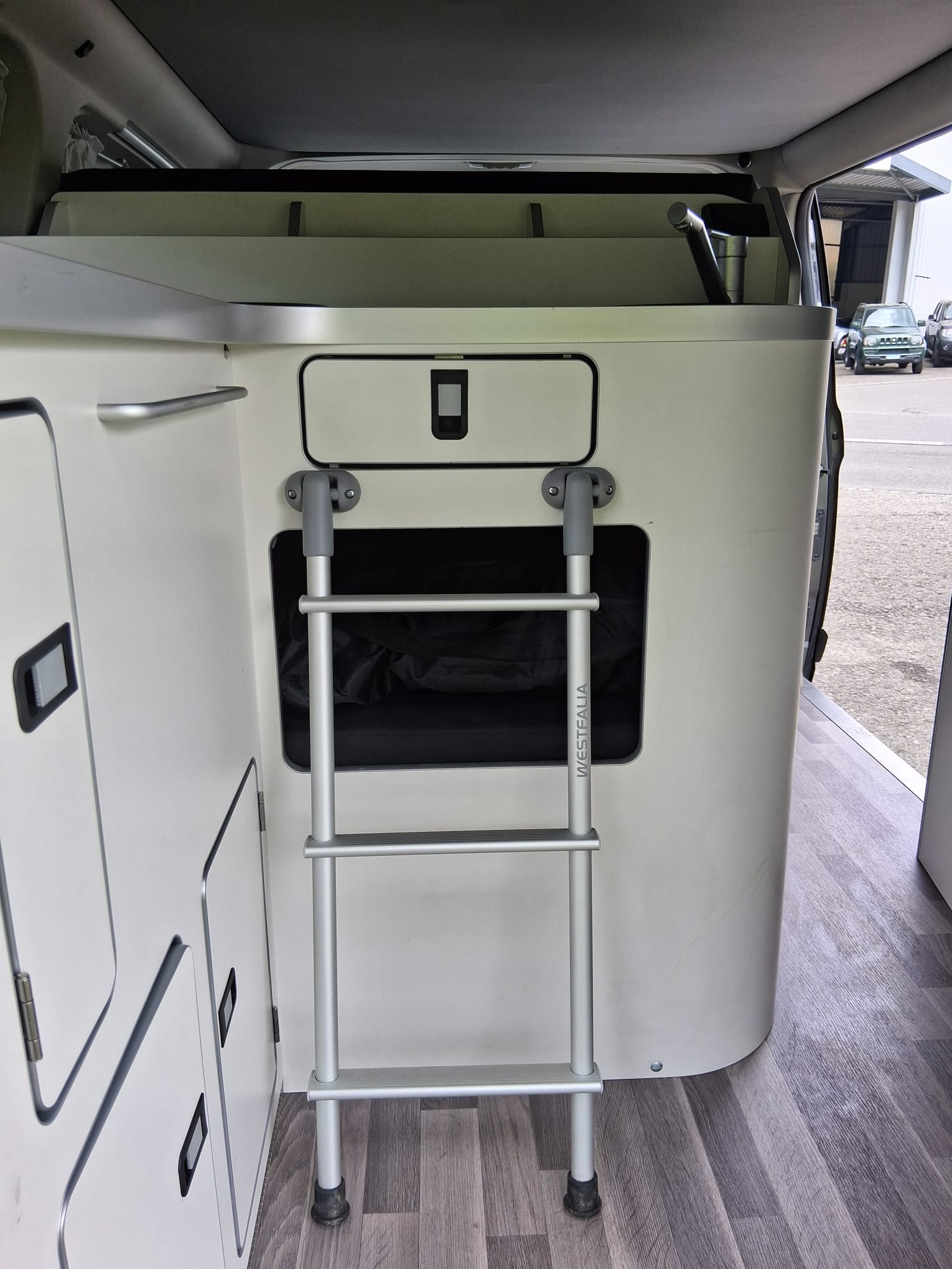 FORD Nugget Wohnmobil 5.Plätzer-image-13